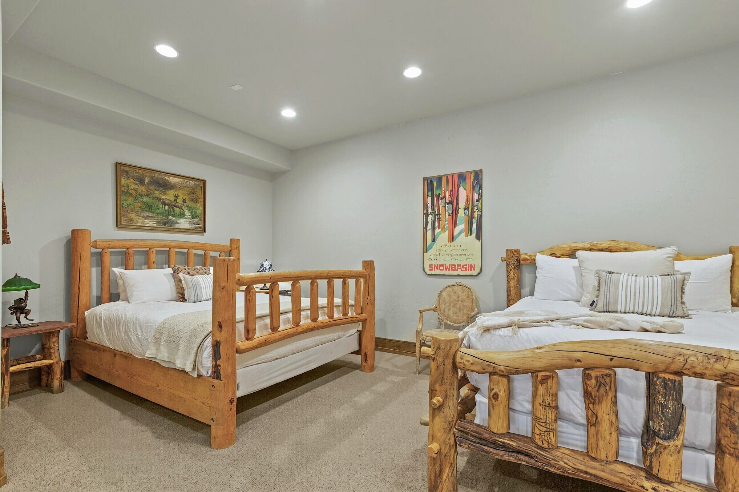 5 Bdrm 5.5 Bath HT - Family Room with Beds