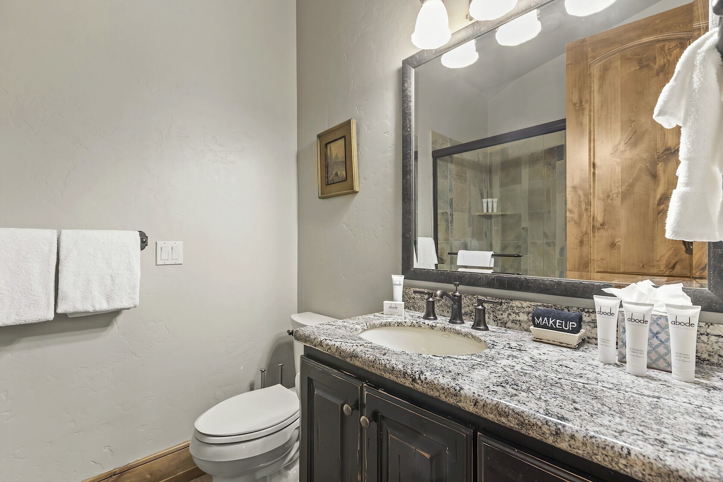 5 Bdrm 5.5 Bath HT - Bathroom