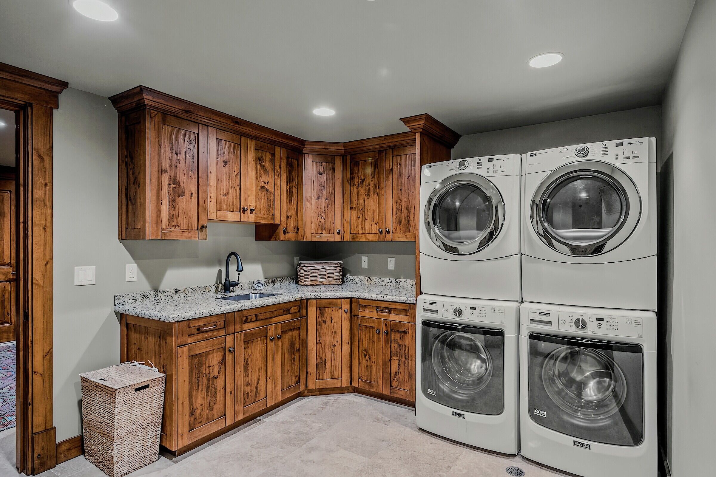 5 Bdrm 6.5 Bath HT - Laundry Room