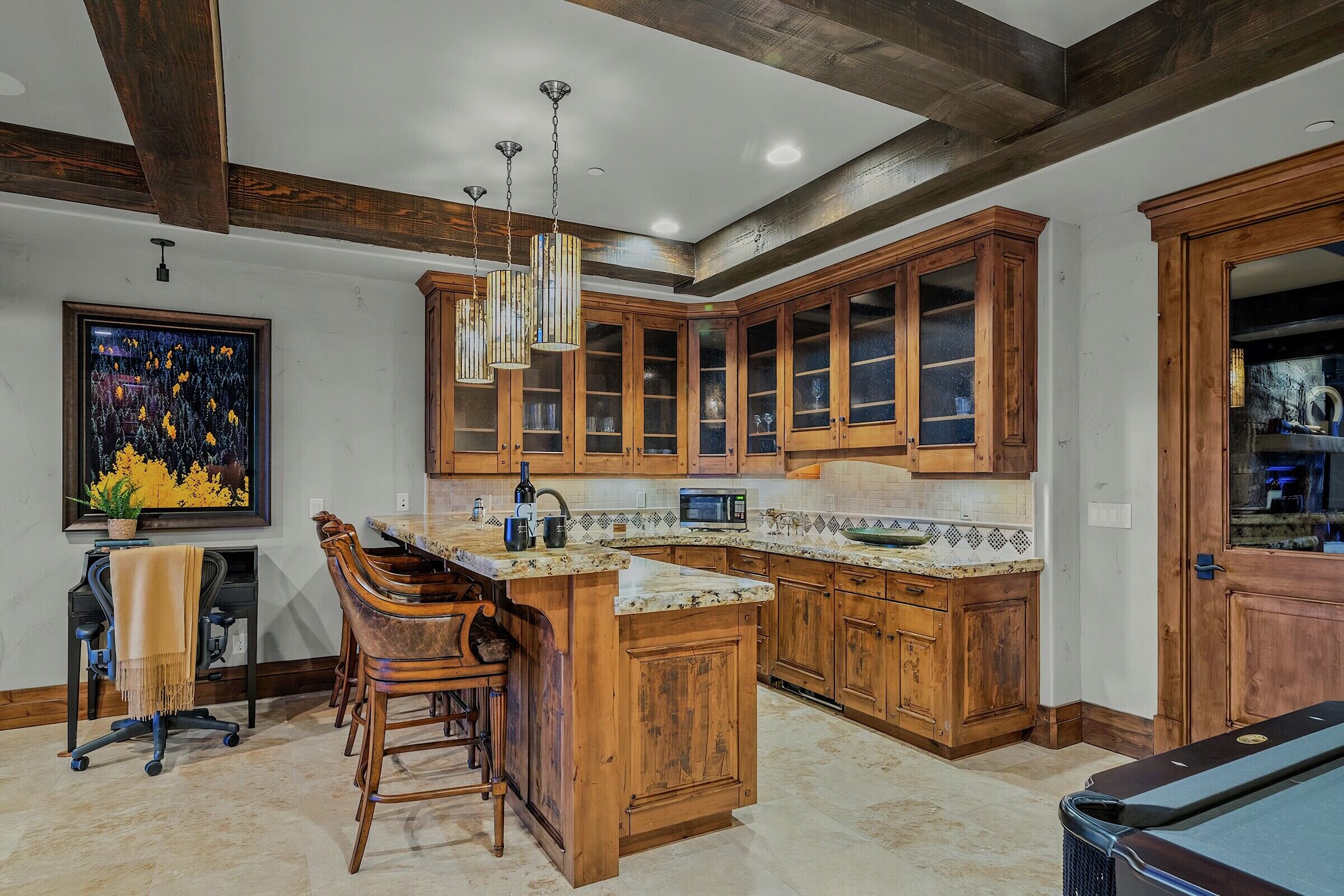 5 Bdrm 6.5 Bath HT - Family Room with Wet Bar