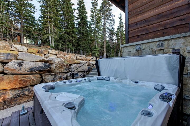 Patio with Hot Tub