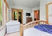 Gallery Thumbnail (6 Bdrm 5.5 Bath HT - Master Bedroom)