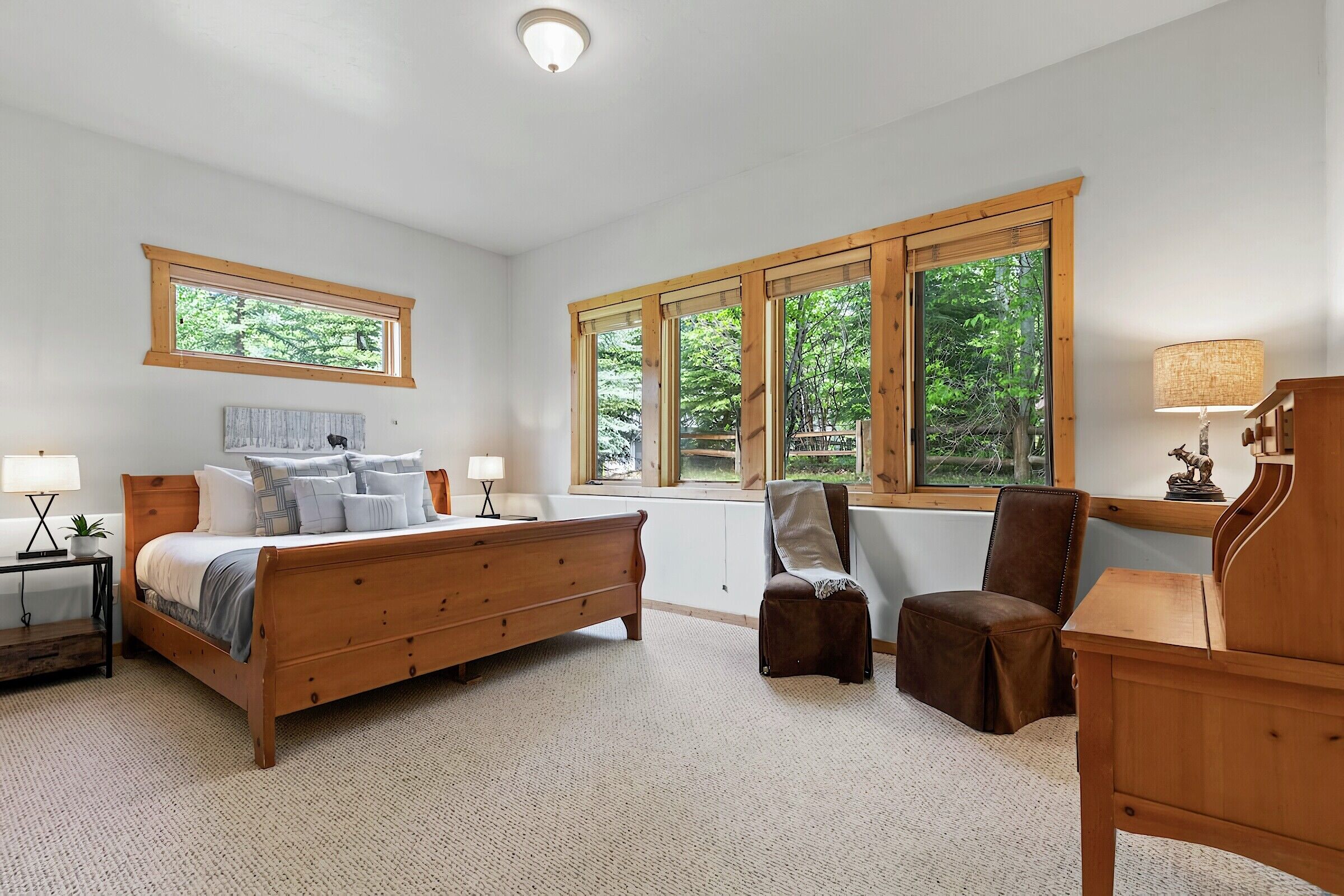 6 Bdrm 5.5 Bath HT - Bedroom