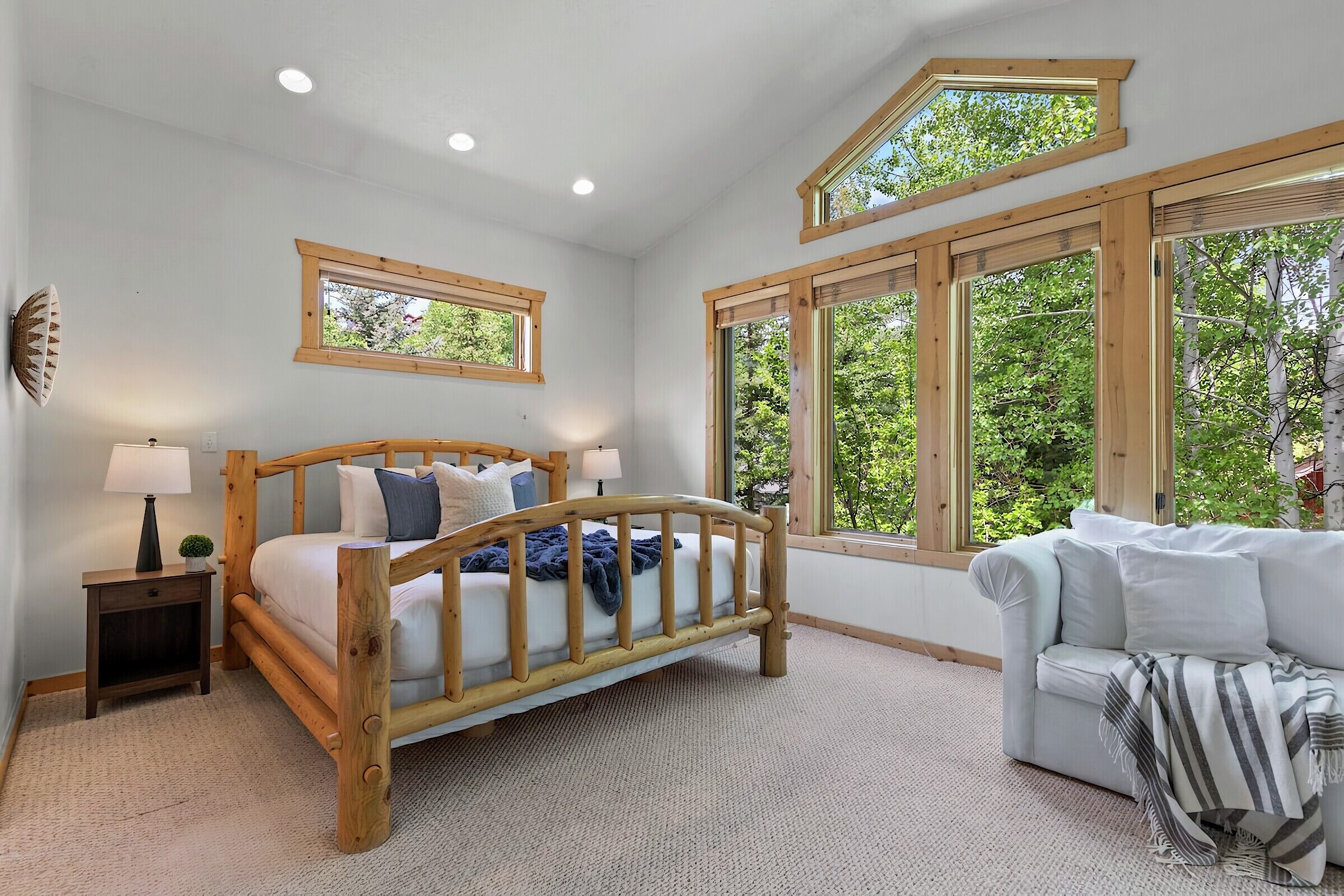 6 Bdrm 5.5 Bath HT - Master Bedroom