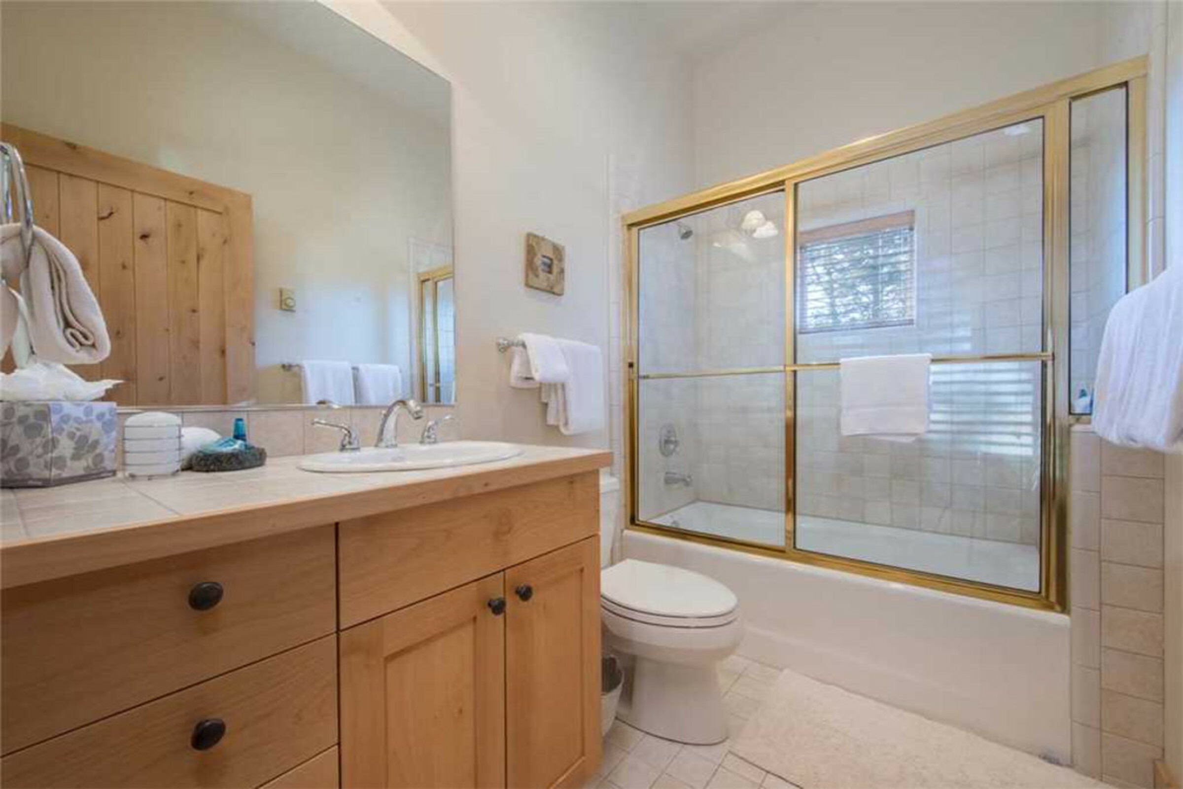 #33 - Ensuite Bathroom