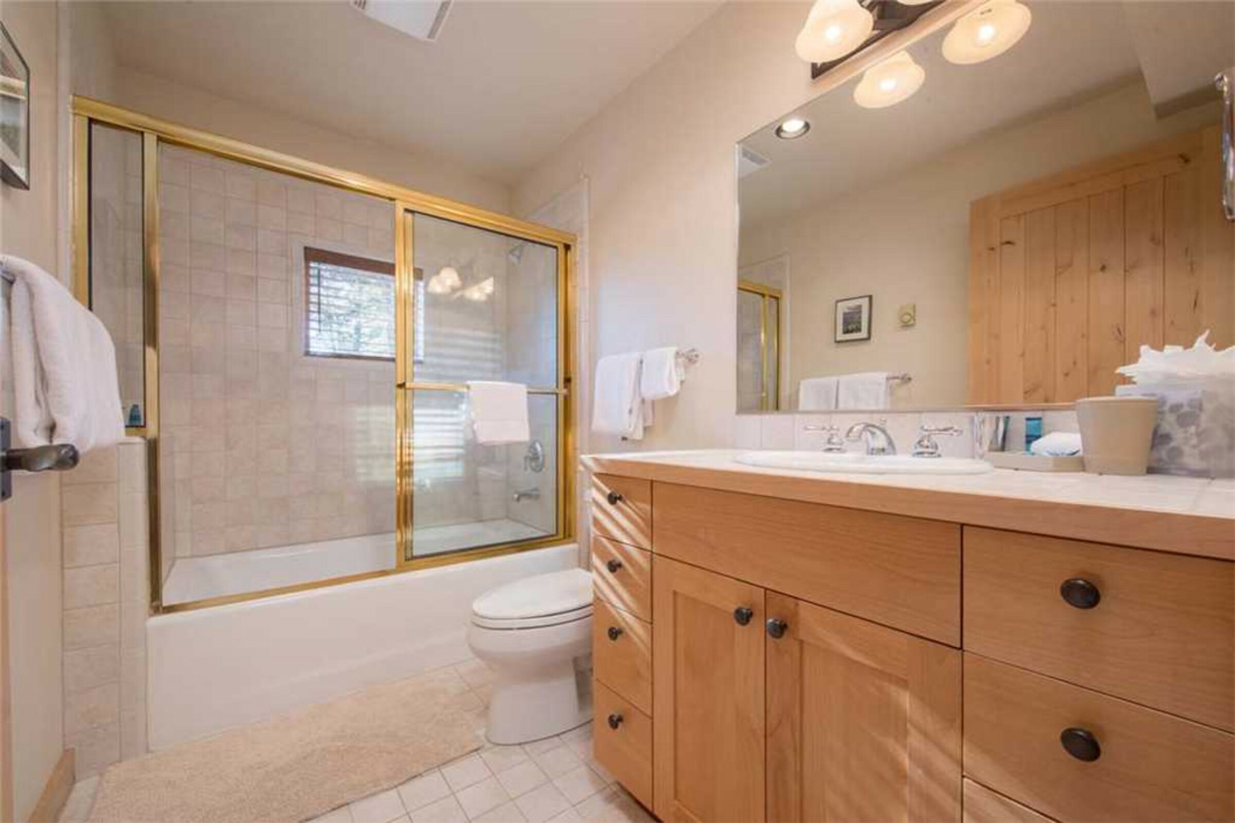#33 - Bathroom