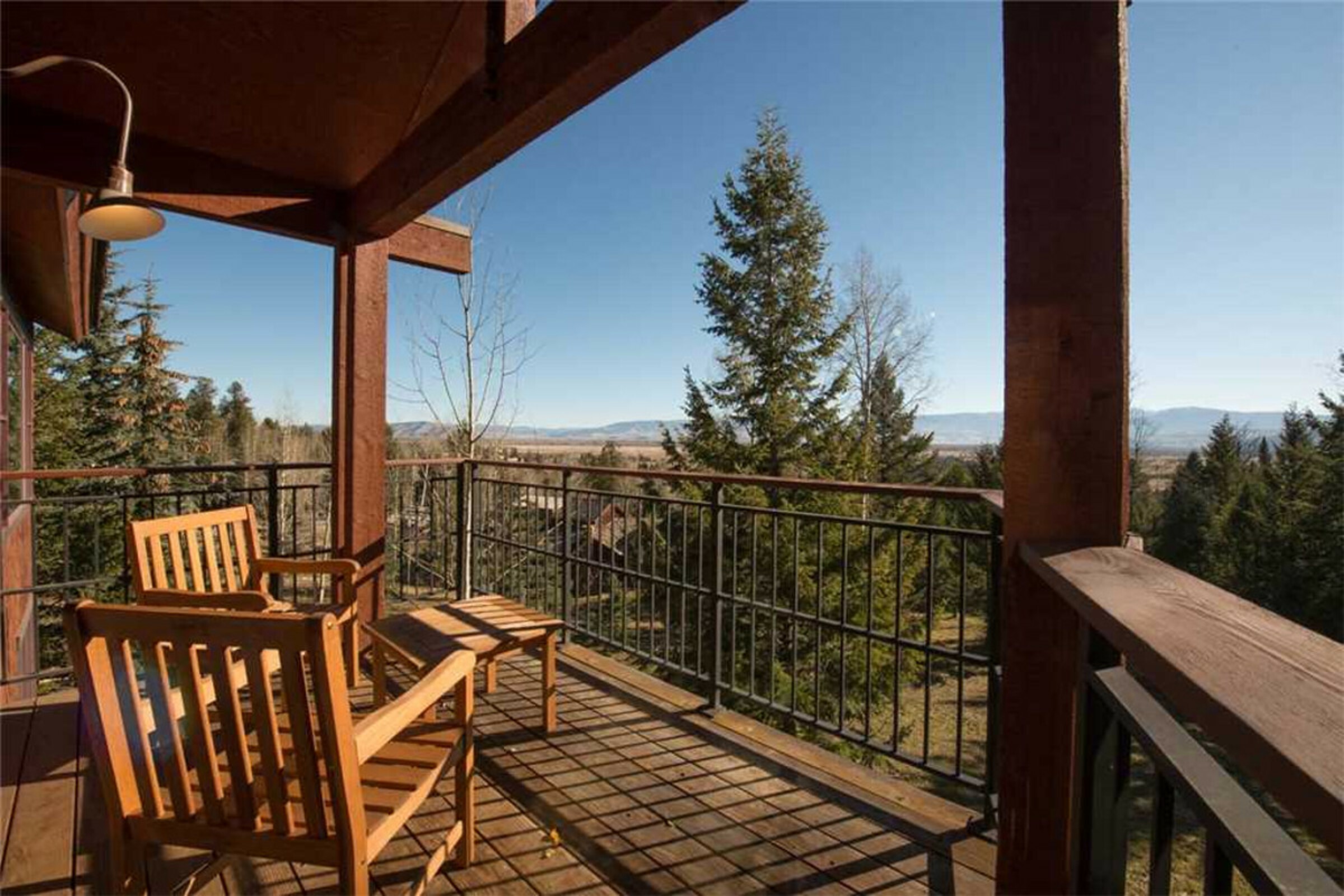 #33 - Balcony