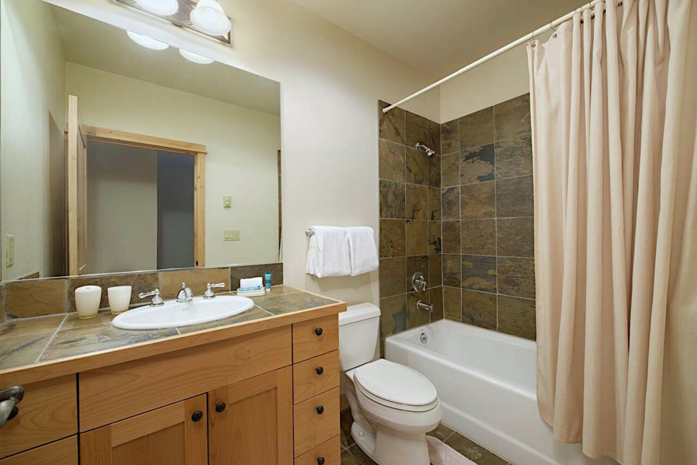 #12 - Bathroom