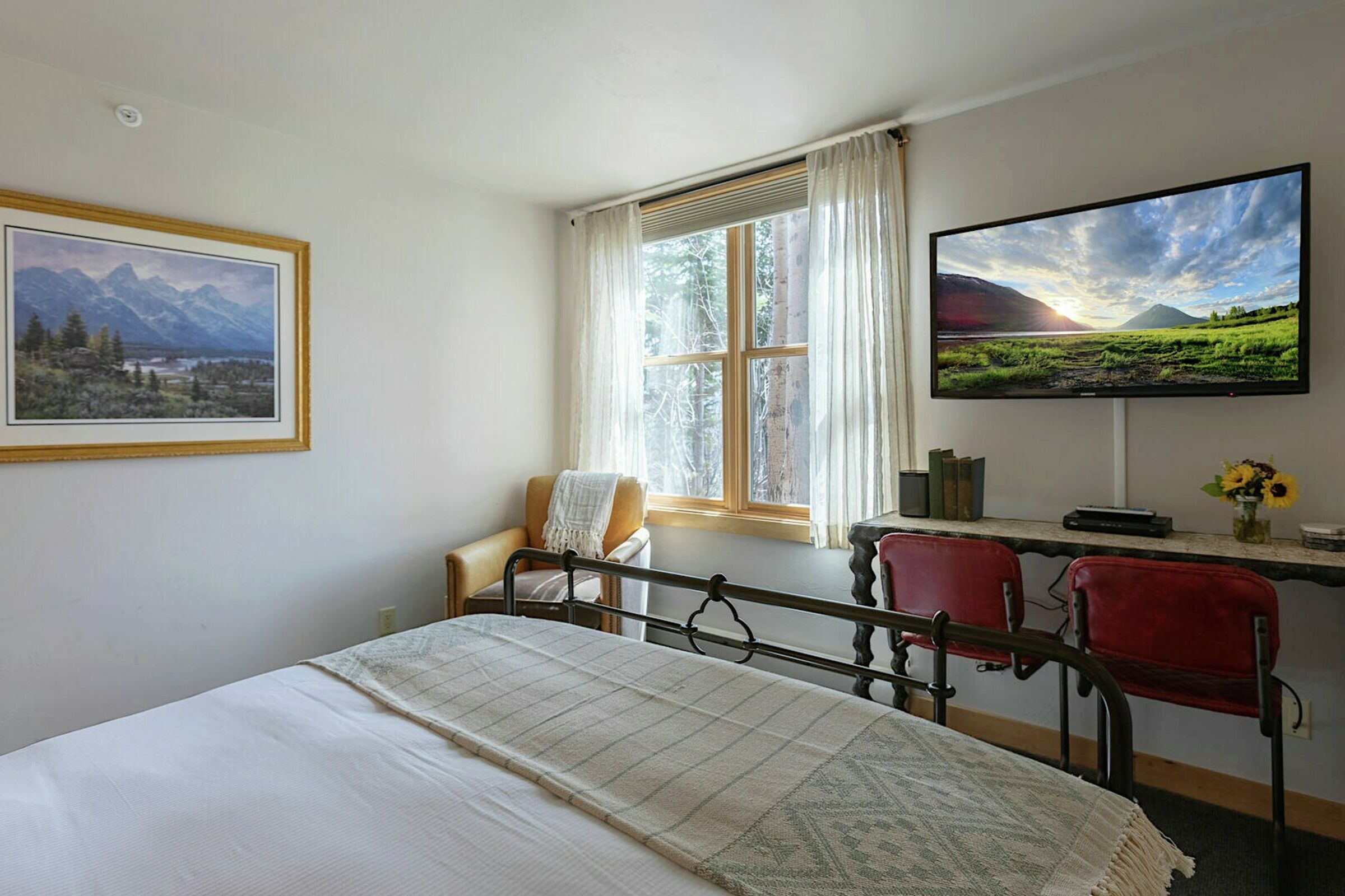 #1 - Bedroom
