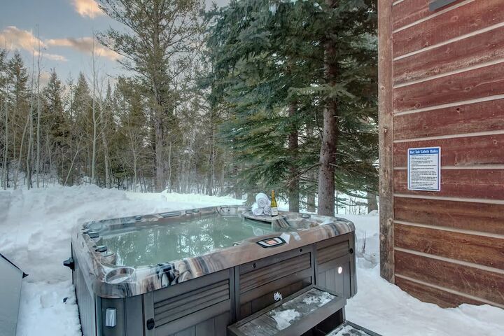 Patio with Hot Tub