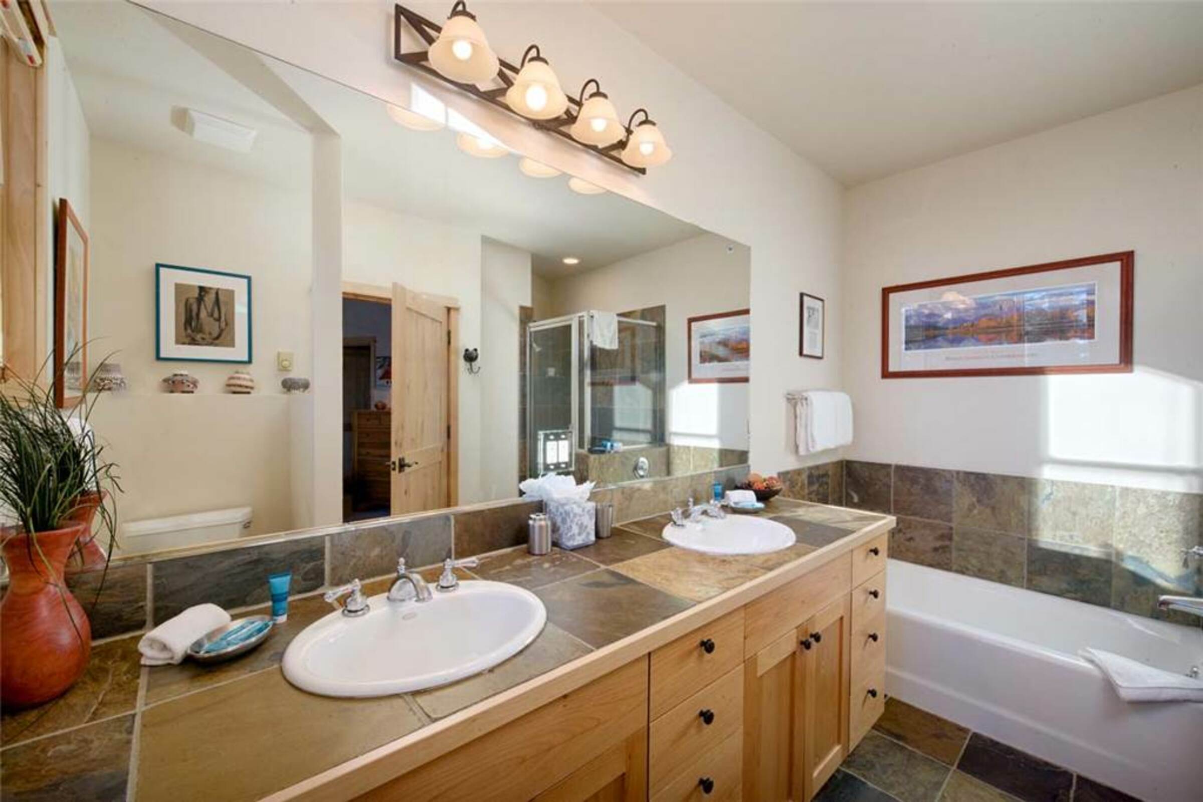 #14 - Master Ensuite Bathroom
