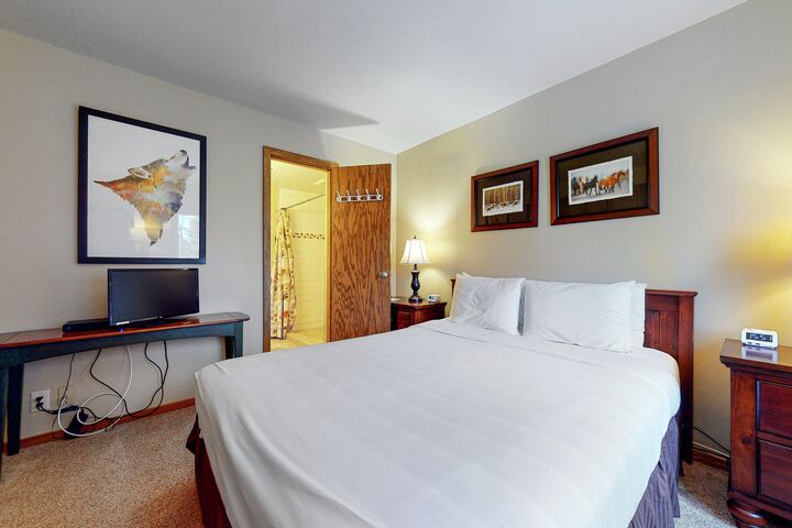 White Ridge B2 - Master Bedroom