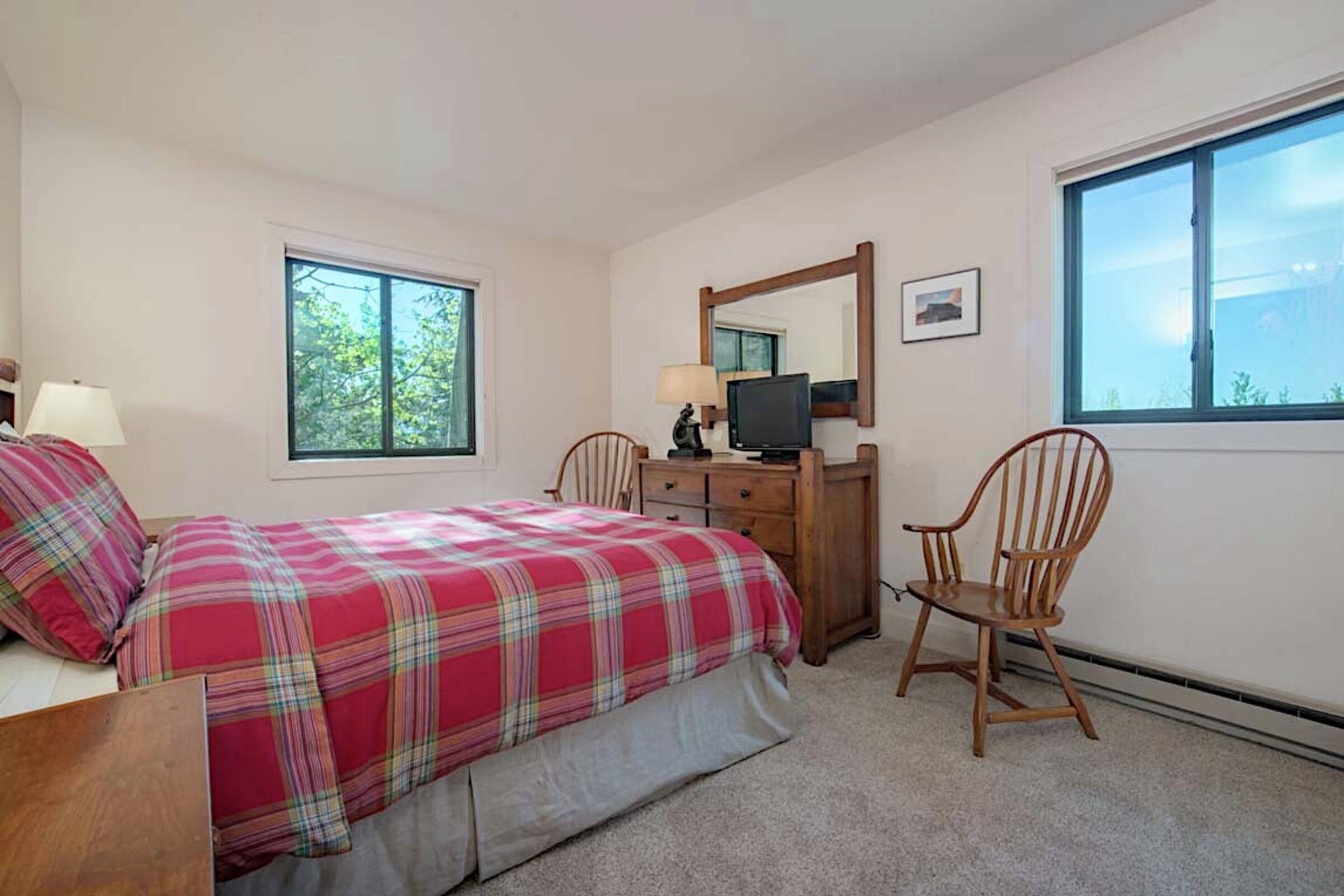 Sleeping Indian W10 - Master Bedroom