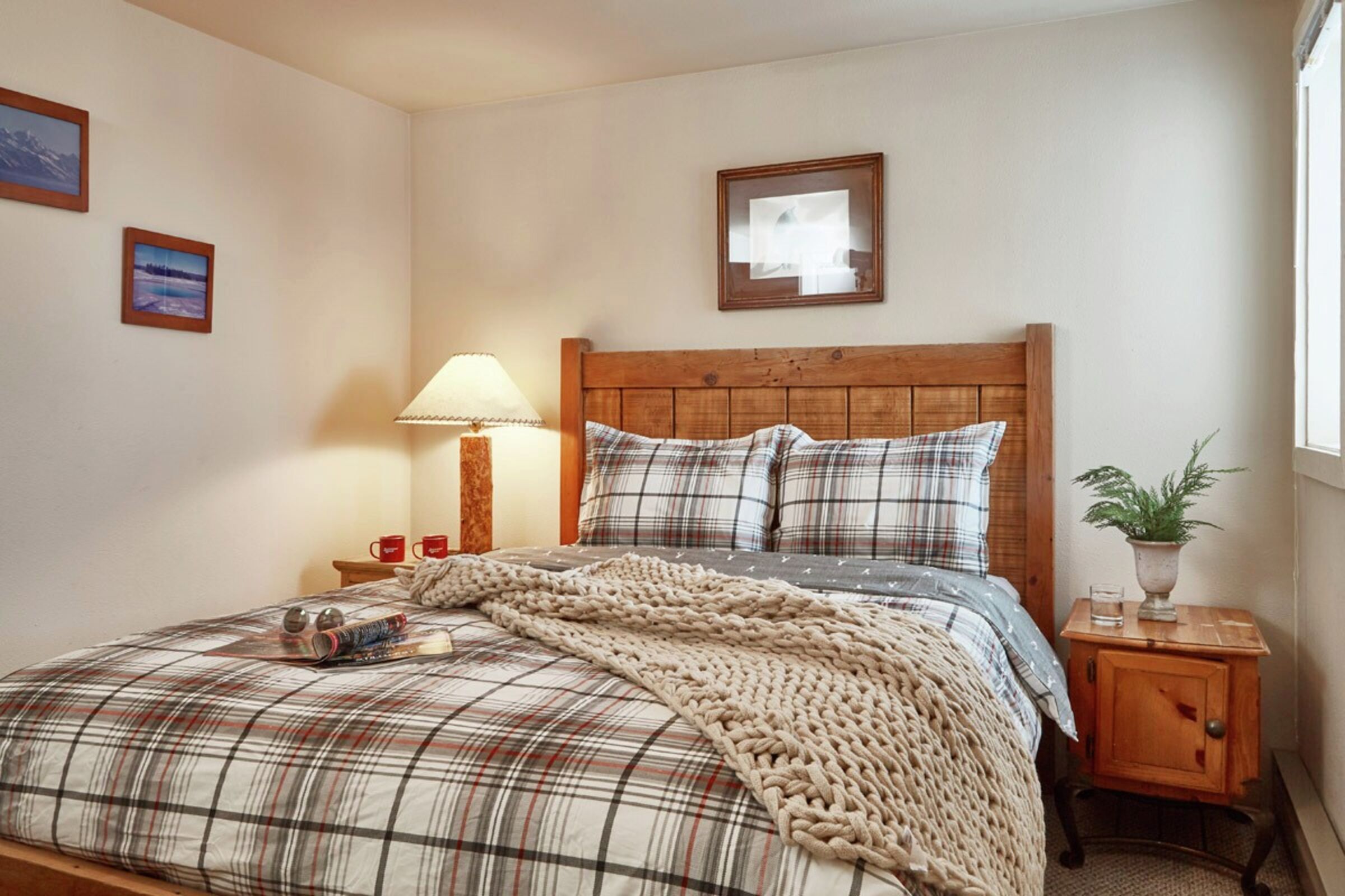 Tensleep A12 - Master Bedroom