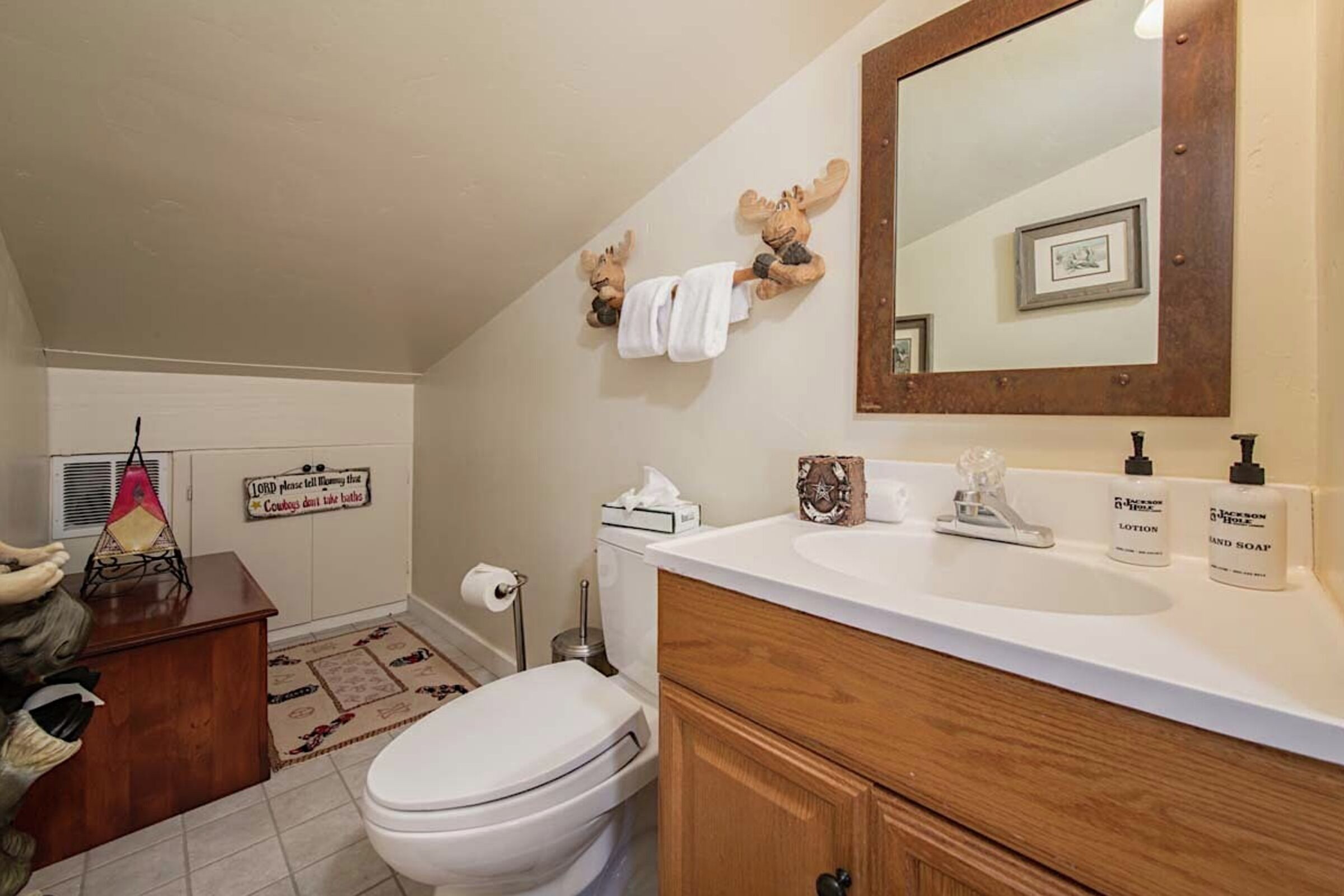 Whiteridge B3 - Bathroom