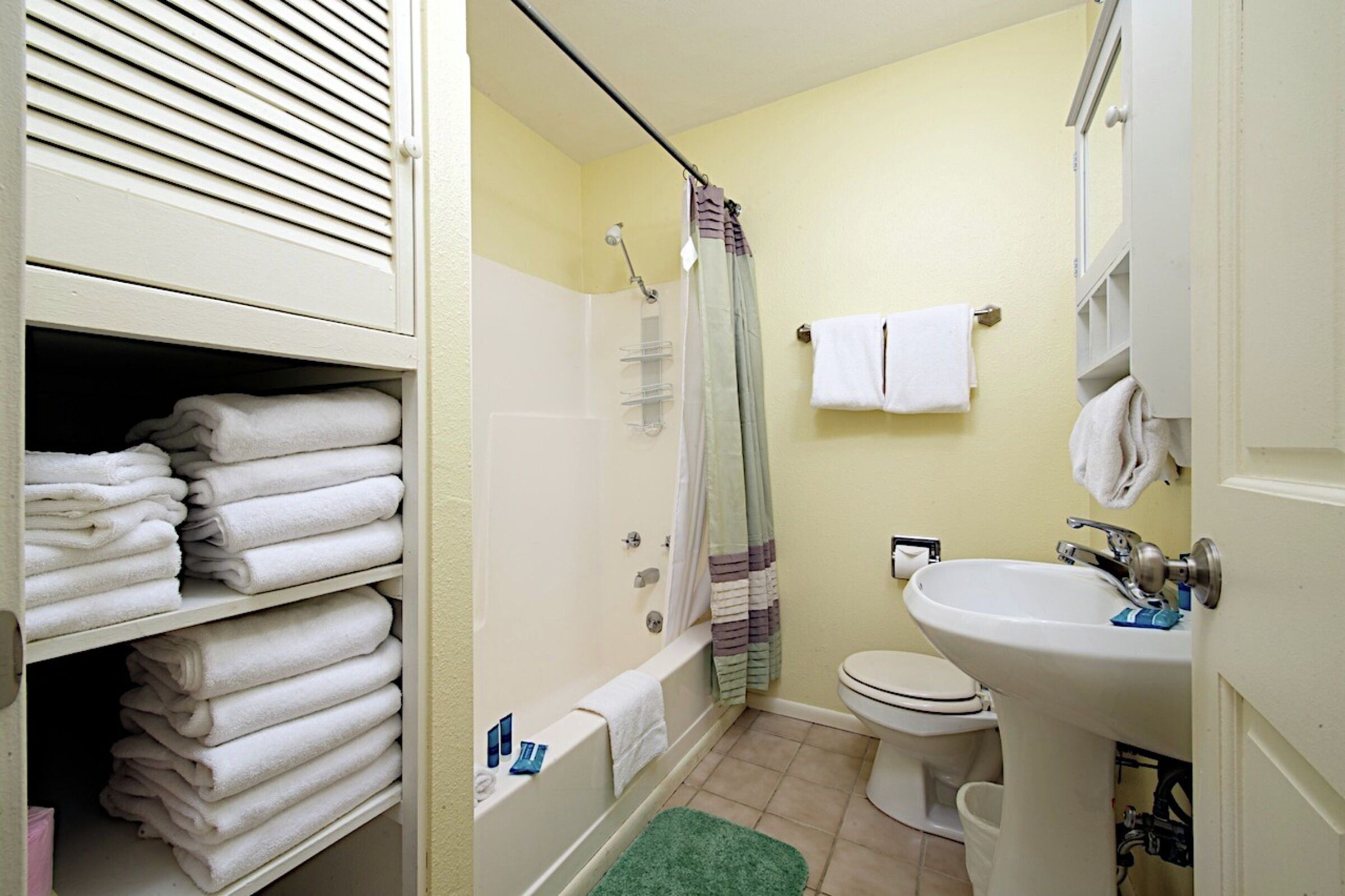 Gros Ventre A12 - Bathroom