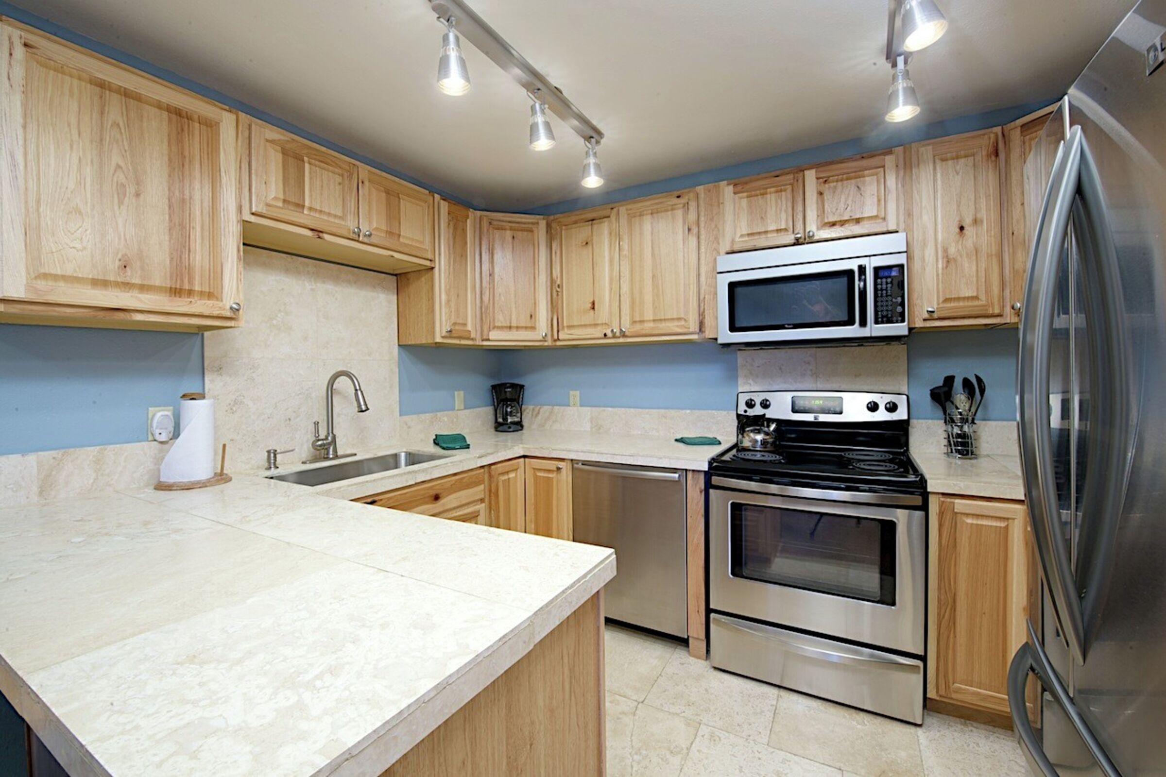 Gros Ventre A12 - Kitchen