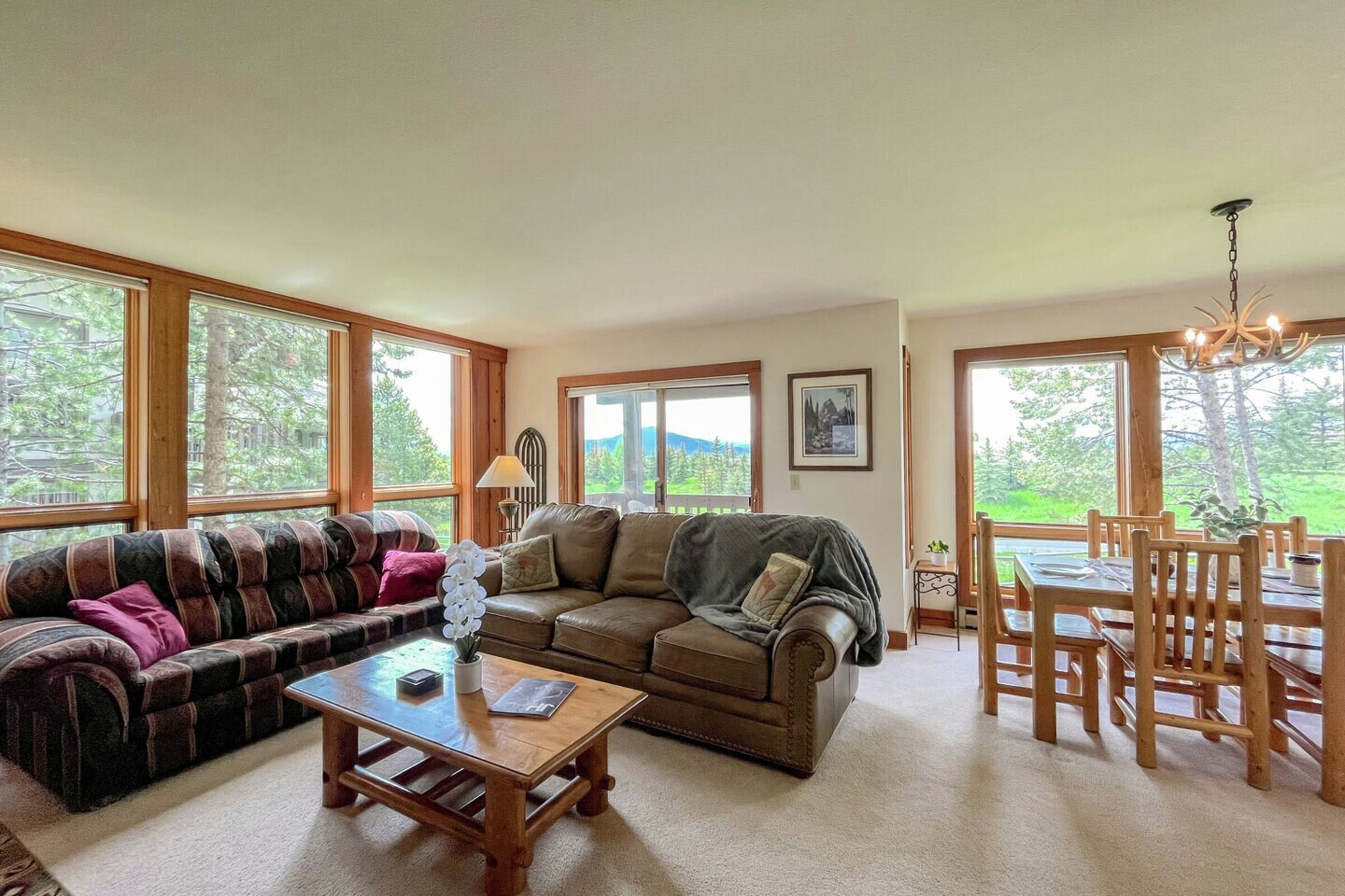 Nez Perce B3 - Living Room & Dining Room