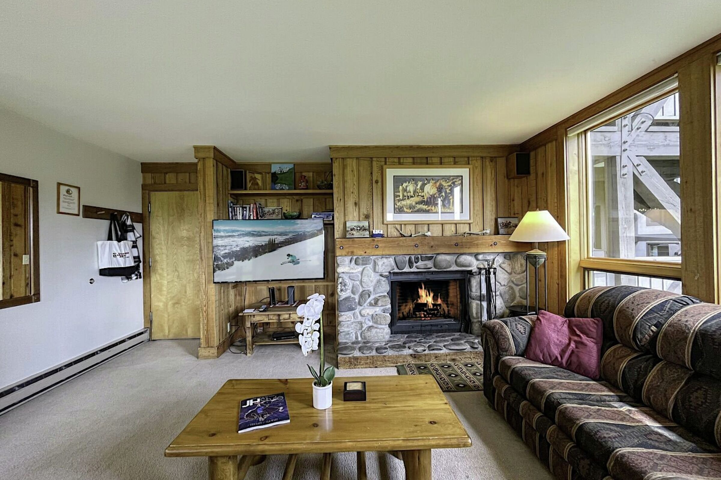 Nez Perce B3 - Living Room