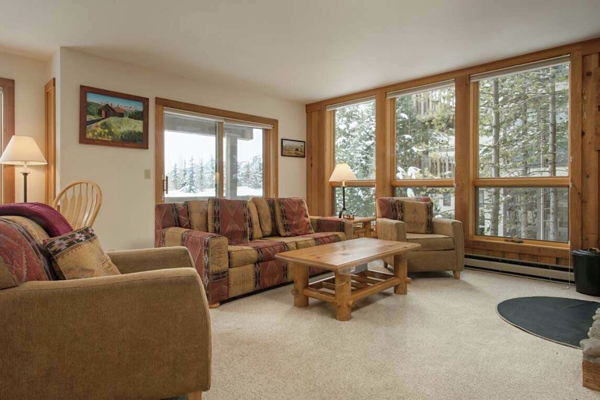Nez Perce C4 - Living Room