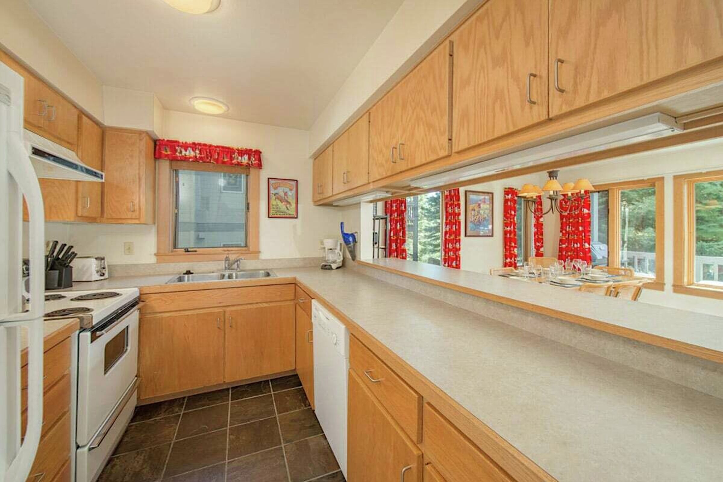 Rendezvous A2 - Kitchen