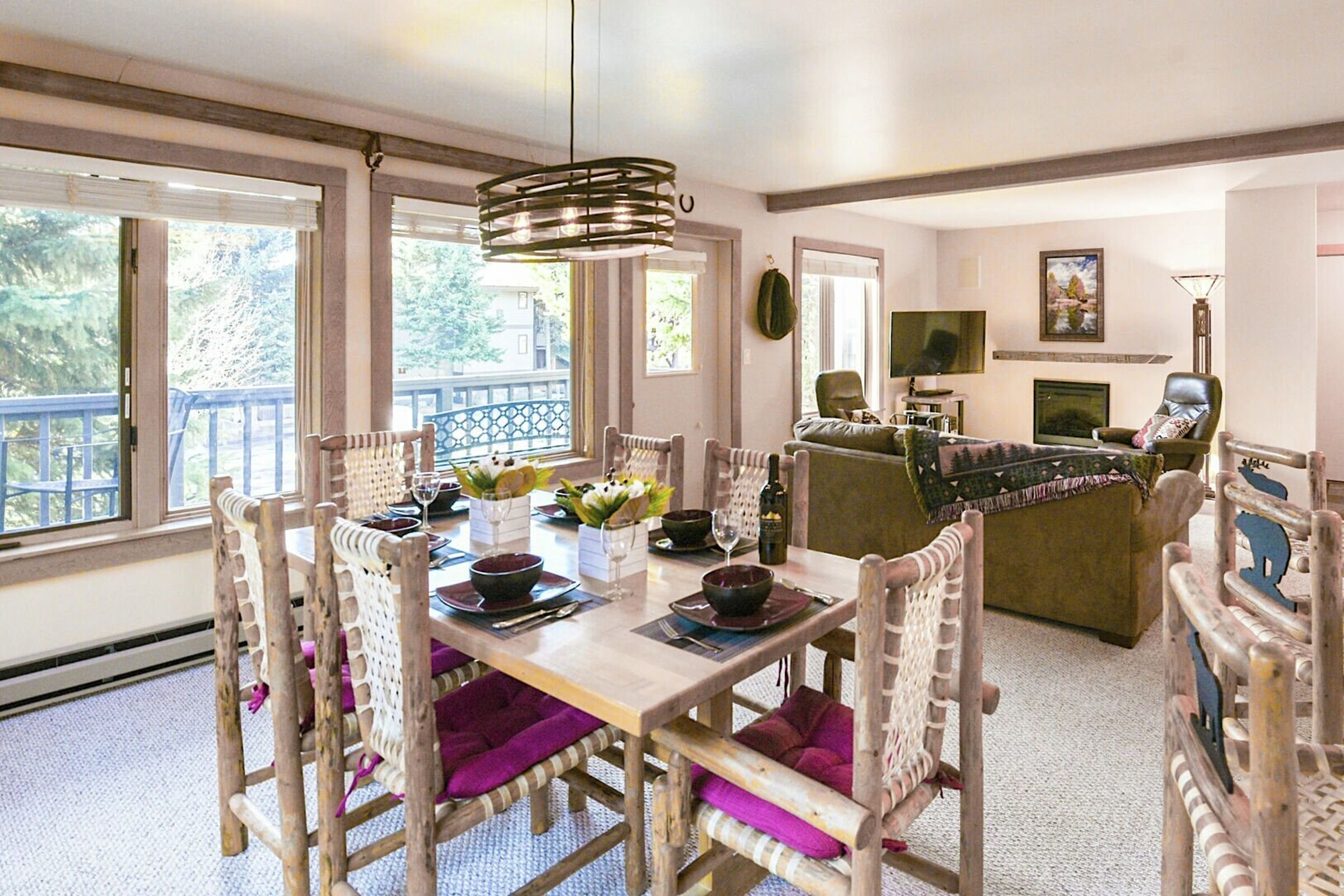 Rendezvous A4 - Dining Room