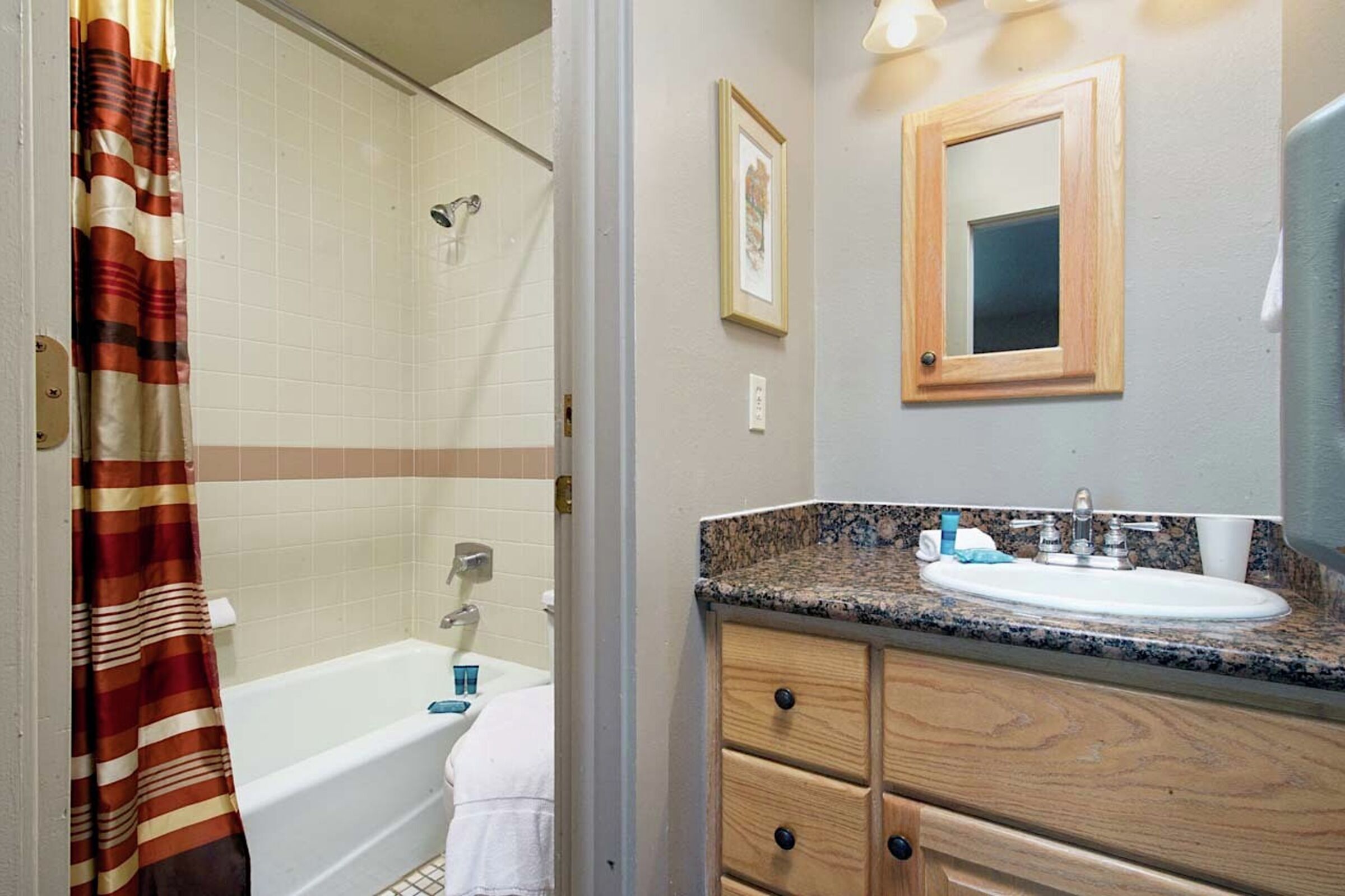 Rendezvous B3 - Master Ensuite Bathroom
