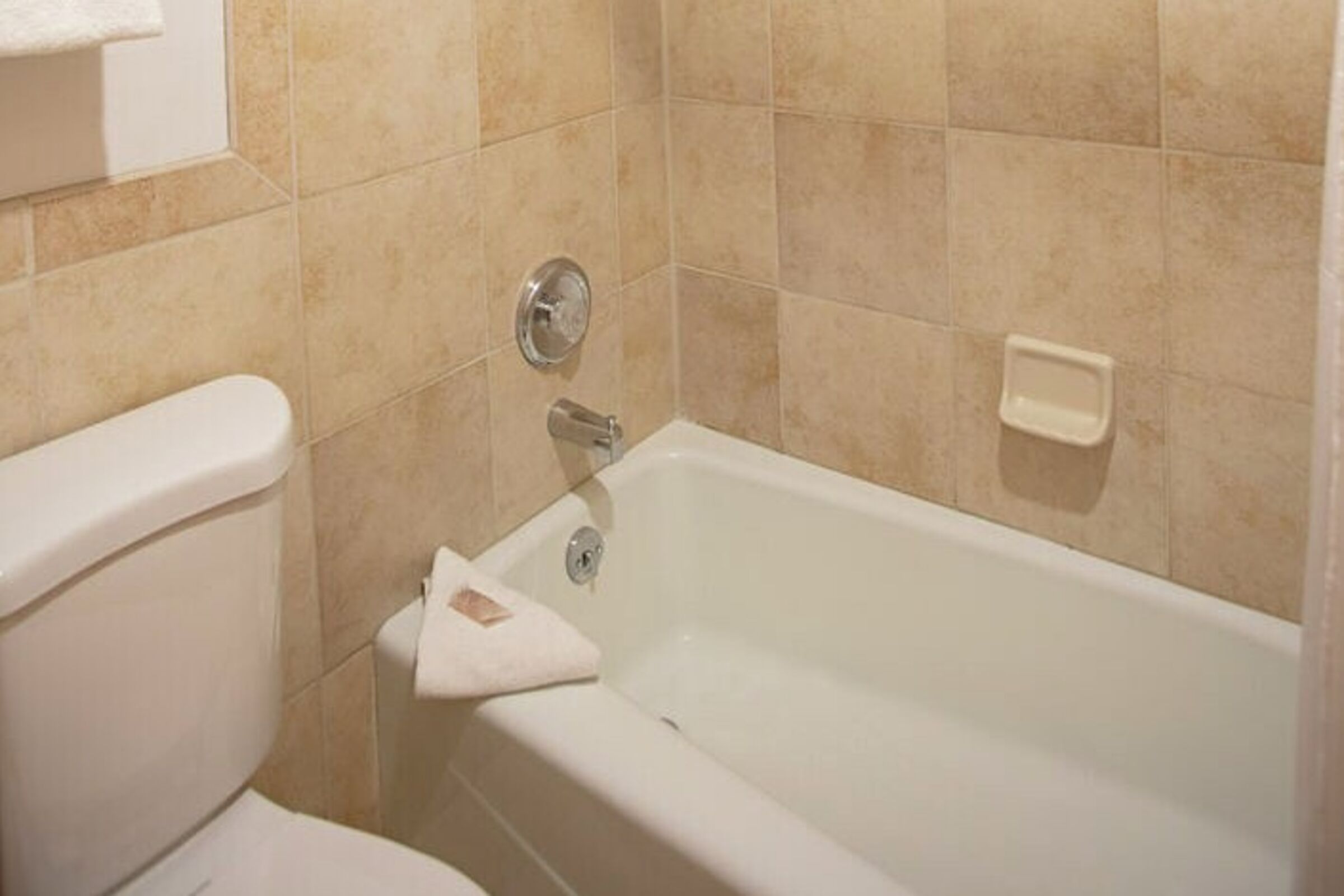 Rendezvous B4 - Master Ensuite Bathroom