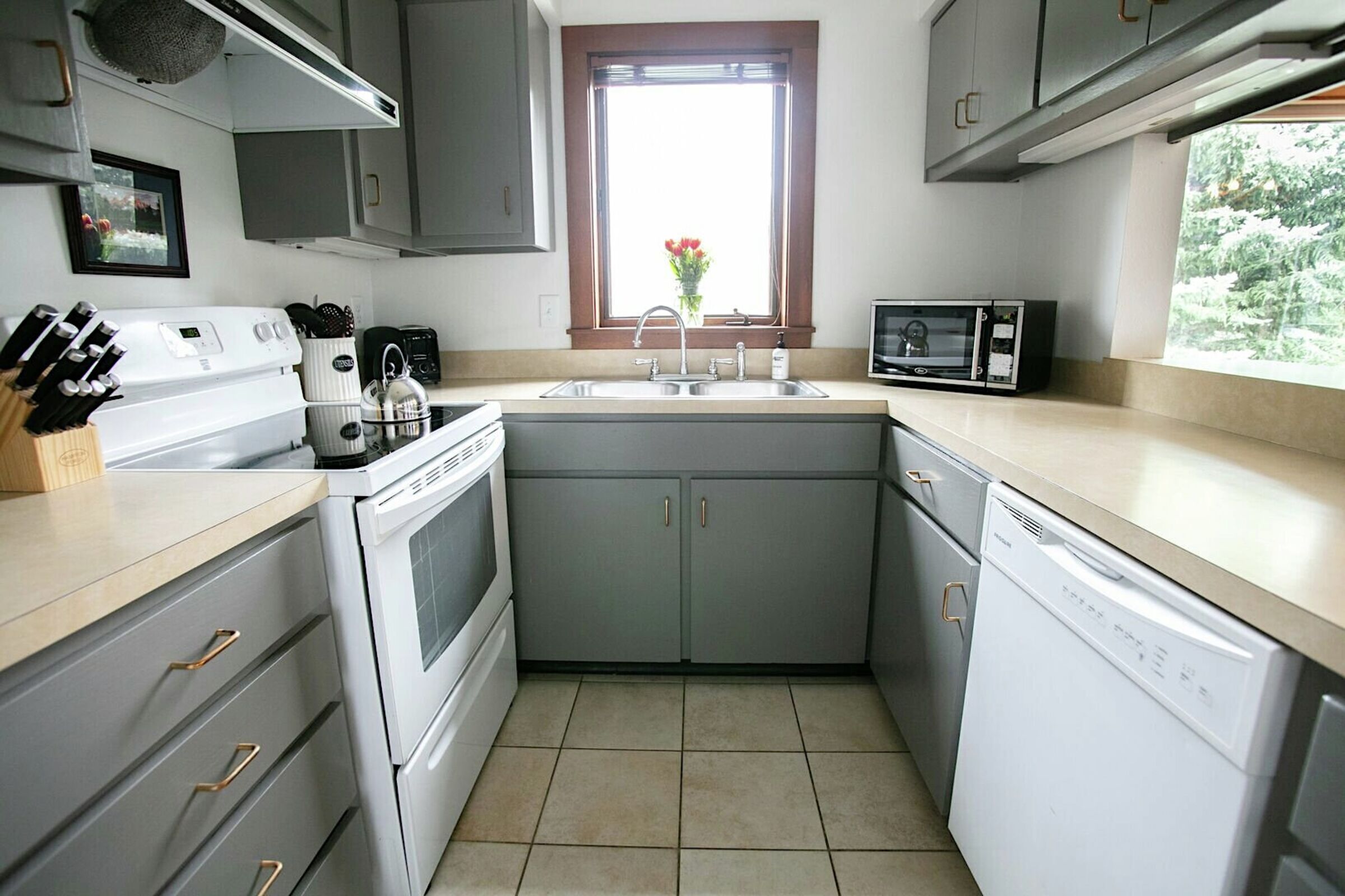 Rendezvous B4 - Kitchen