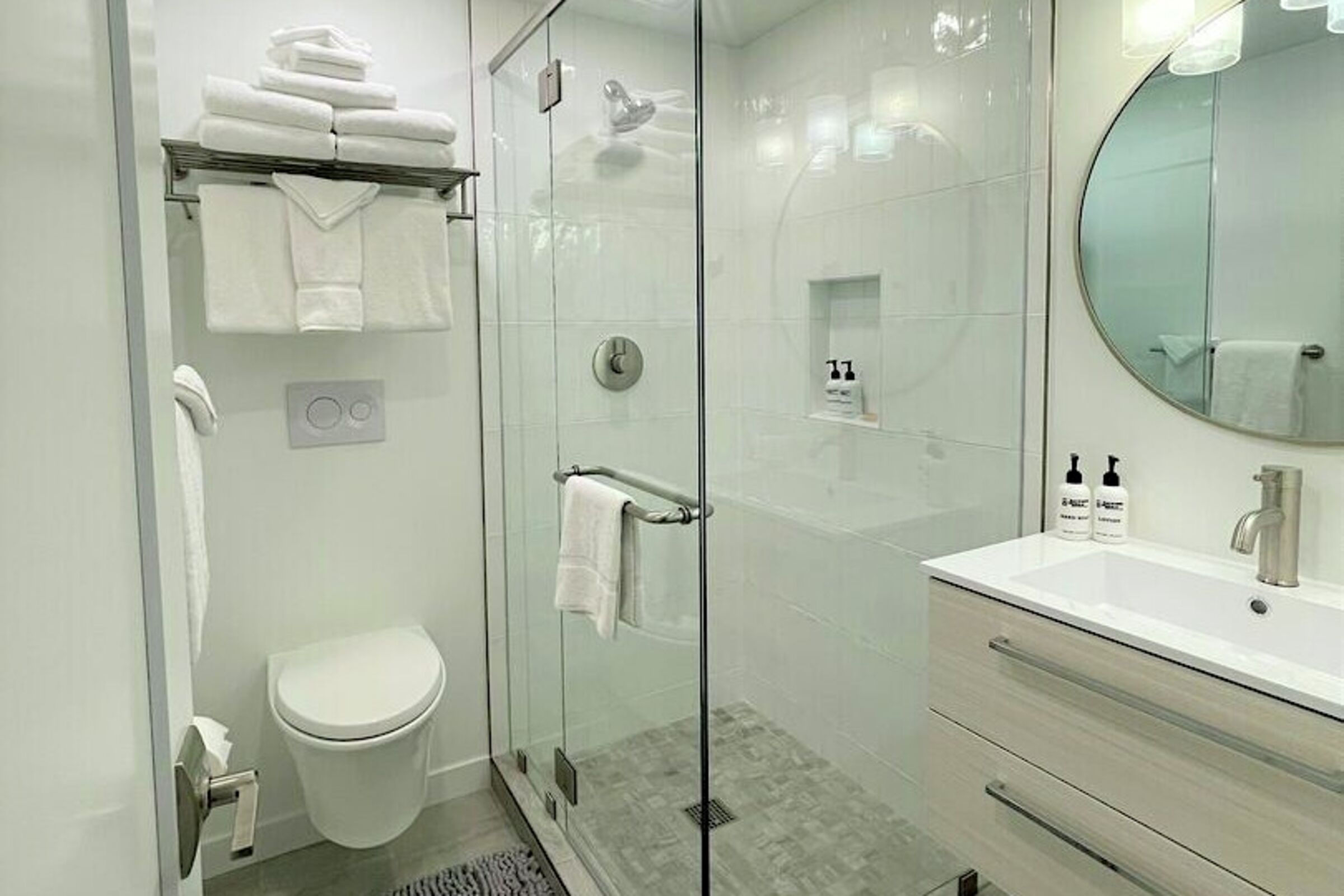 Tensleep A3 - Master Ensuite Bathroom