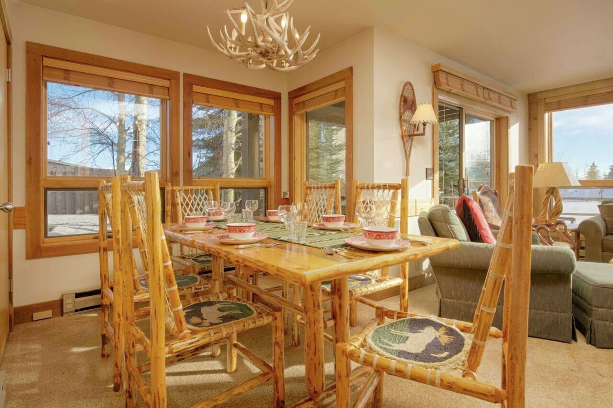 Nez Perce D1 - Dining Room
