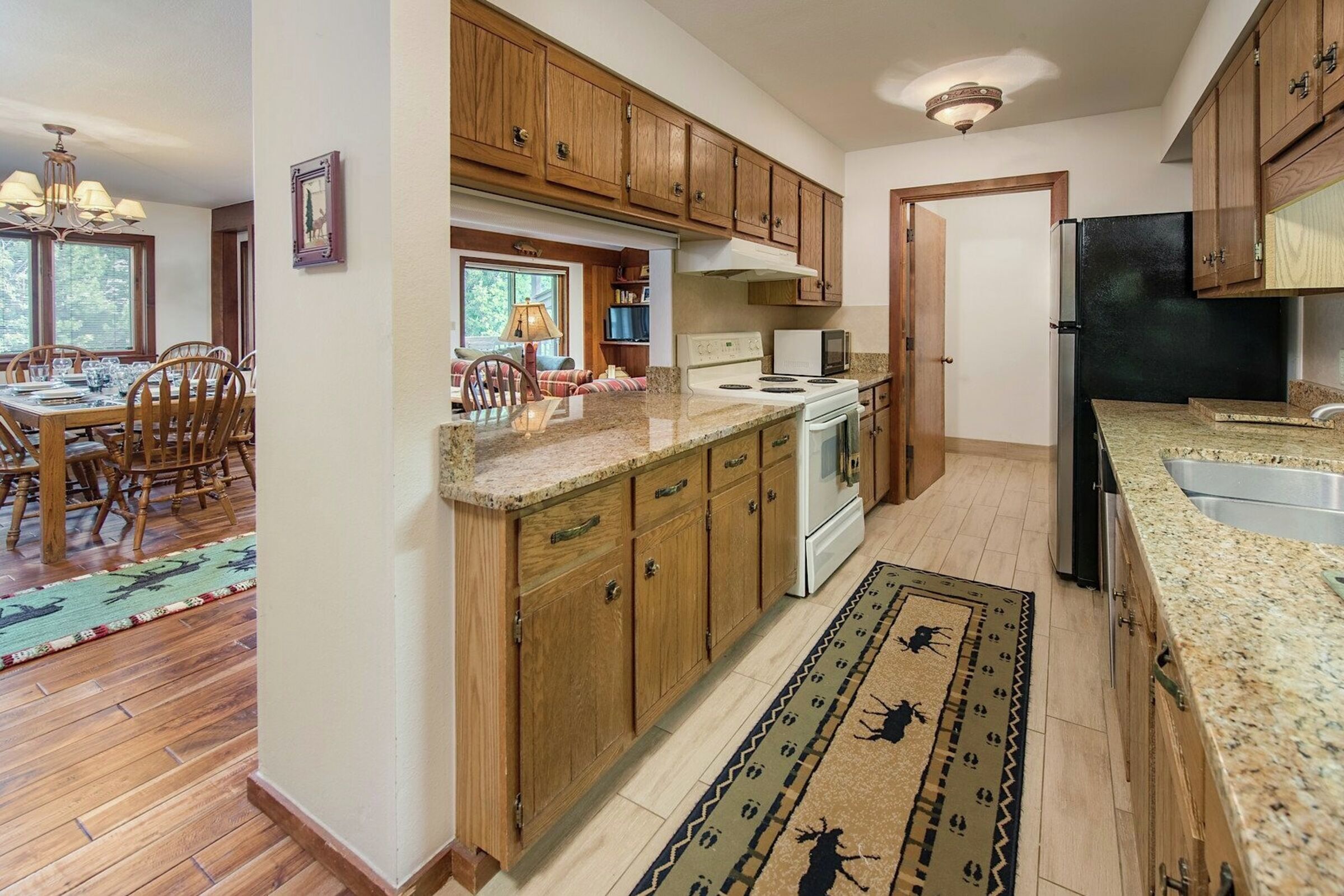 Teewinot C5 - Kitchen