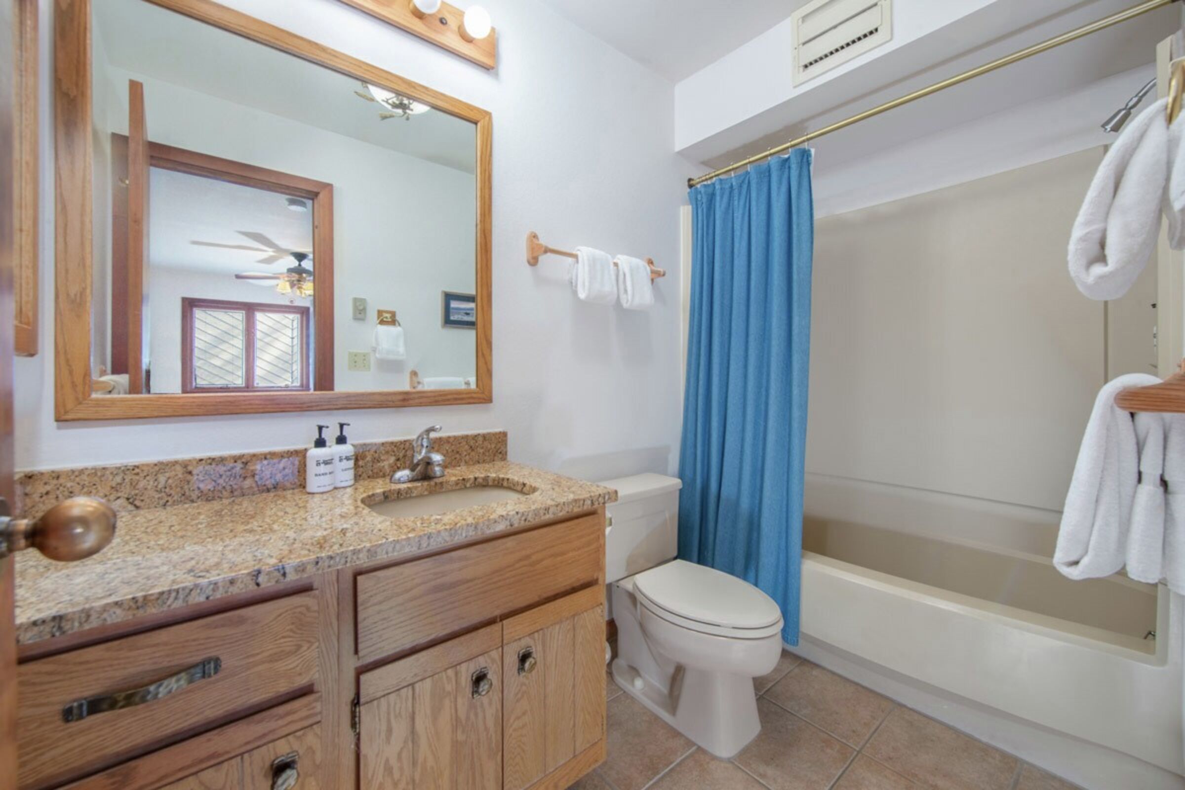 Teewinot C5 - Ensuite Bathroom