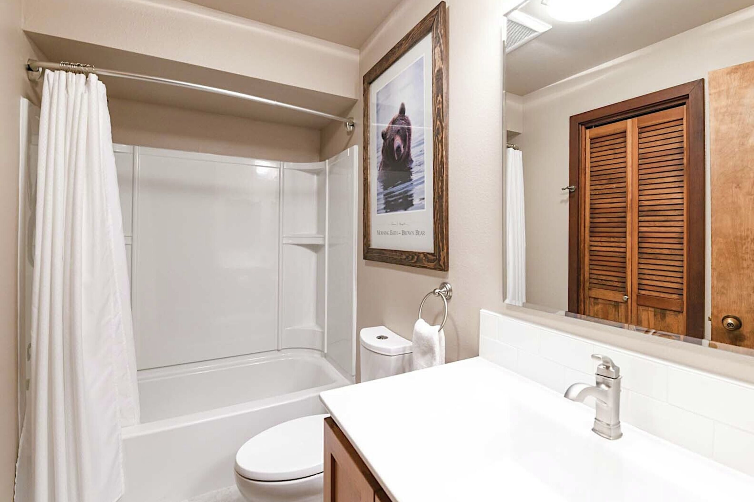 Teewinot D4 - Bathroom