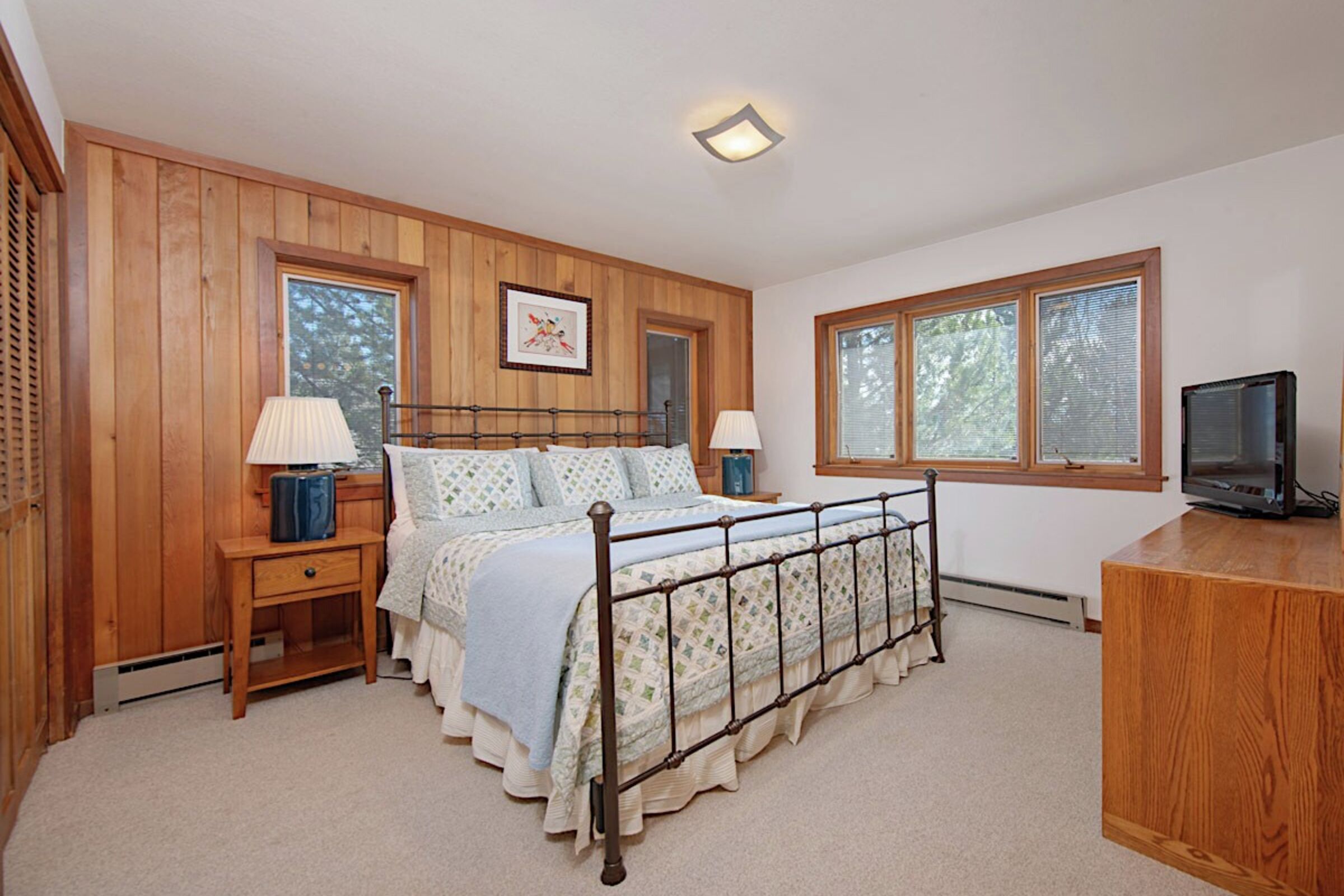Teewinot D4 - Master Bedroom