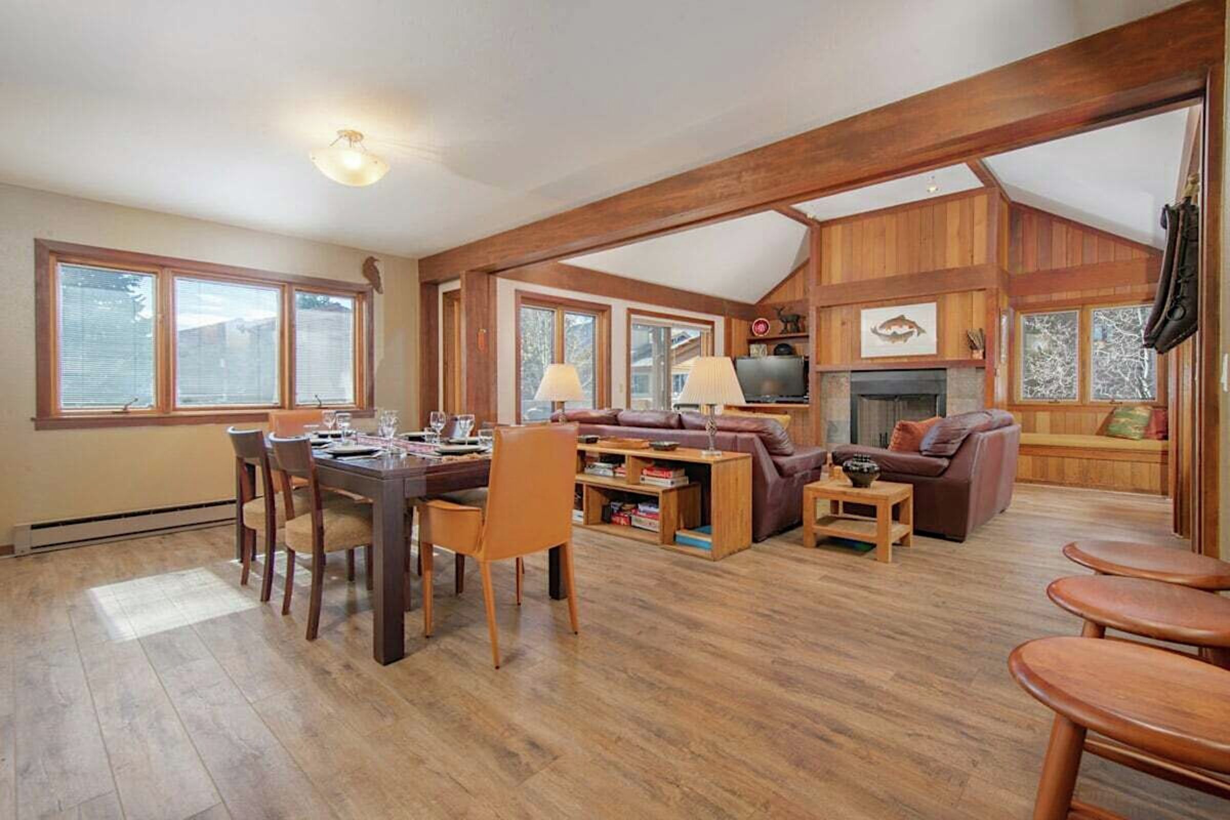 Teewinot D4 - Dining Room