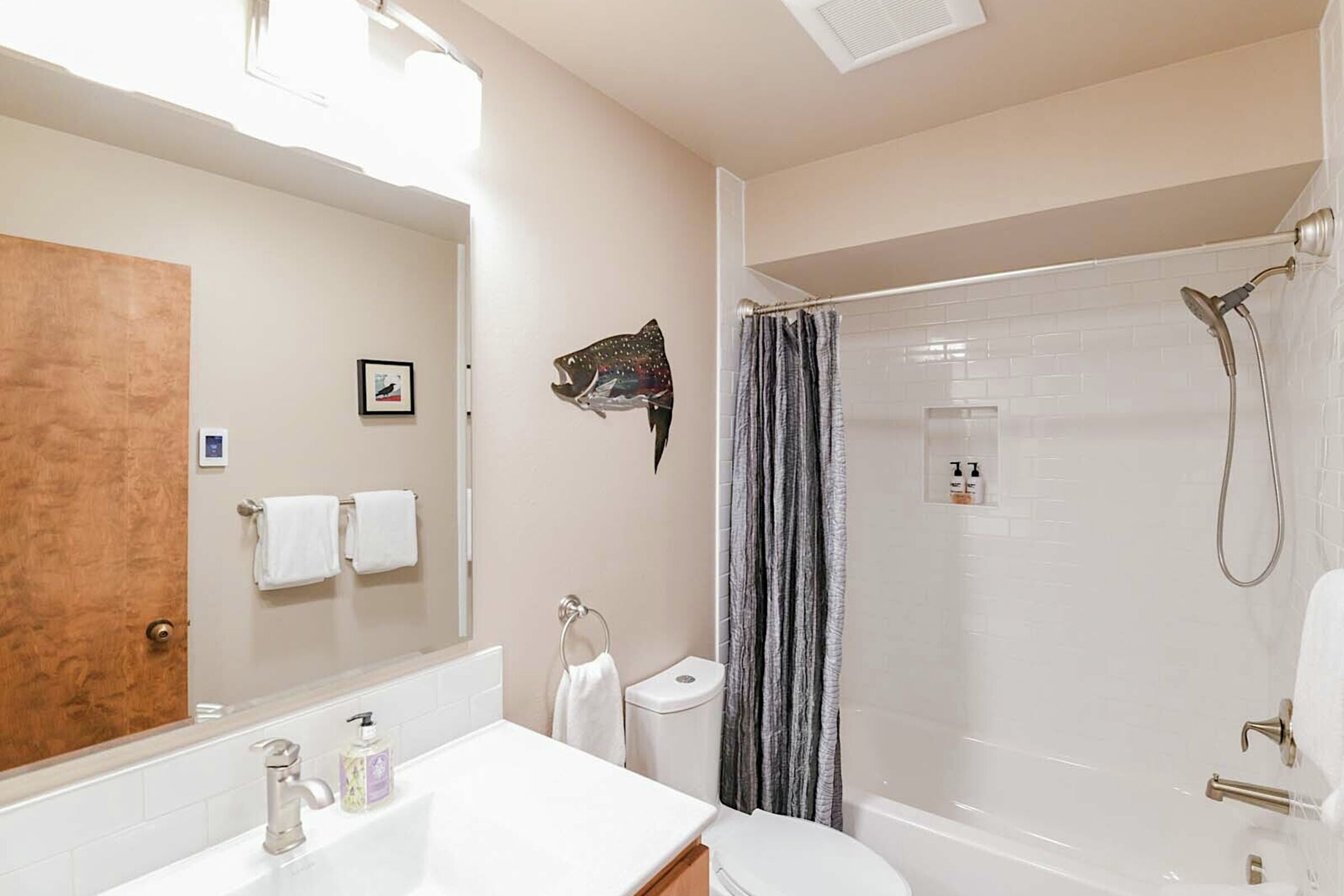 Teewinot D4 - Bathroom