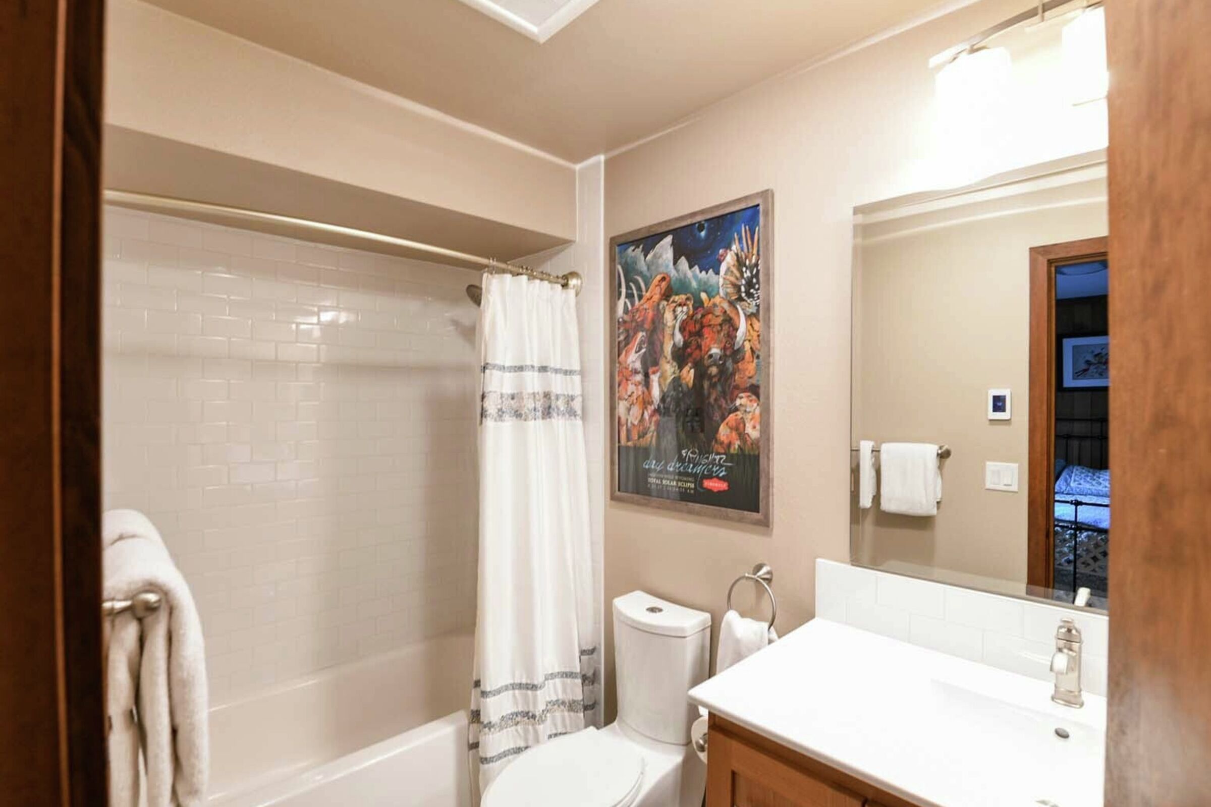 Teewinot D4 - Master Ensuite Bathroom