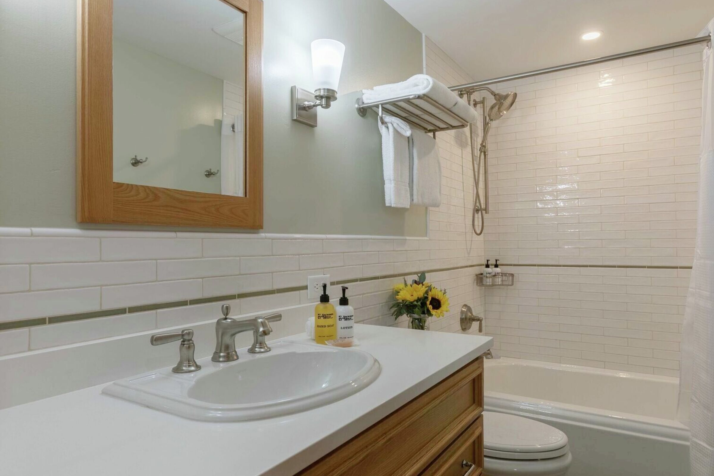 Eagles Rest 16 - Bathroom