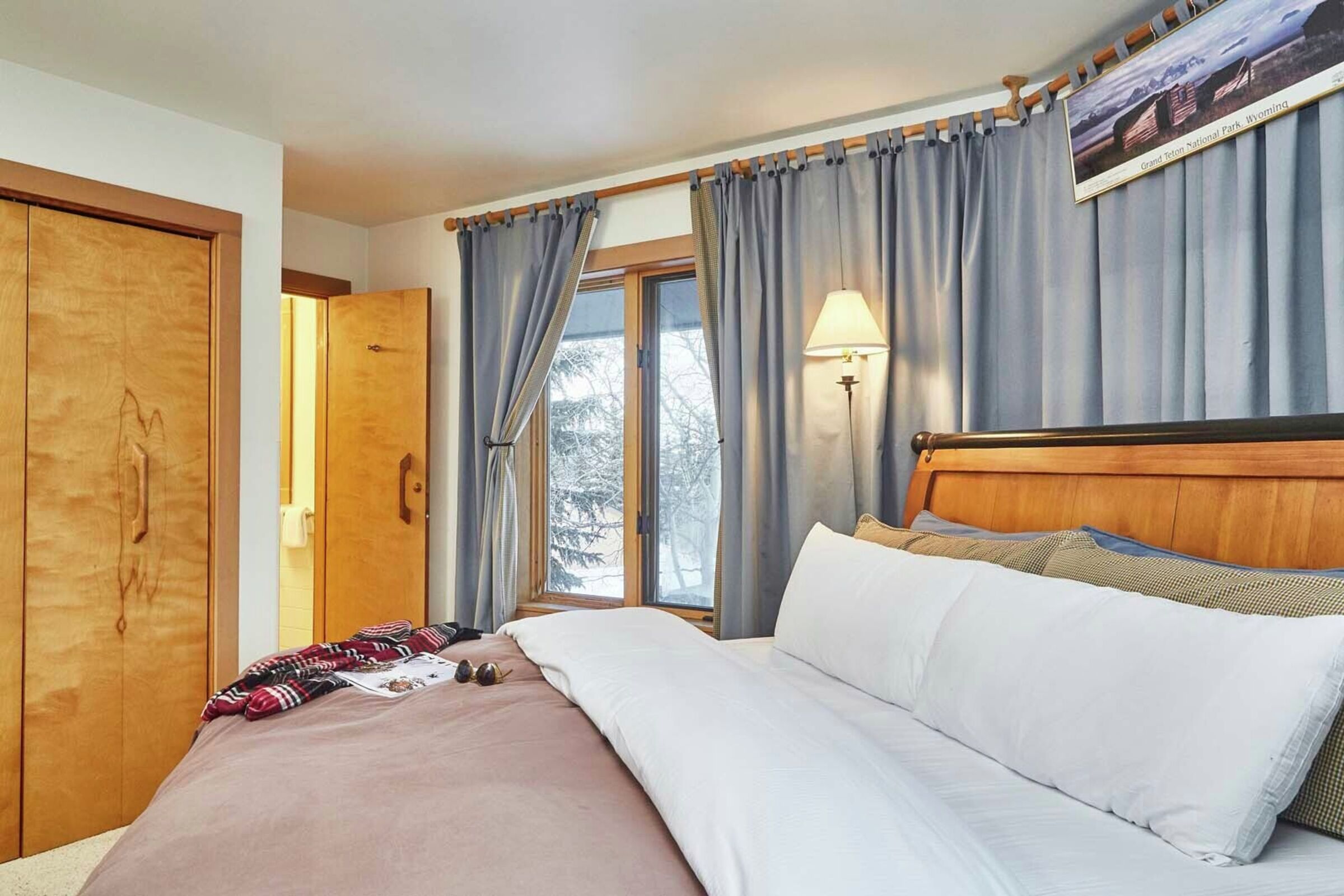 Rendezvous D4 - Master Bedroom