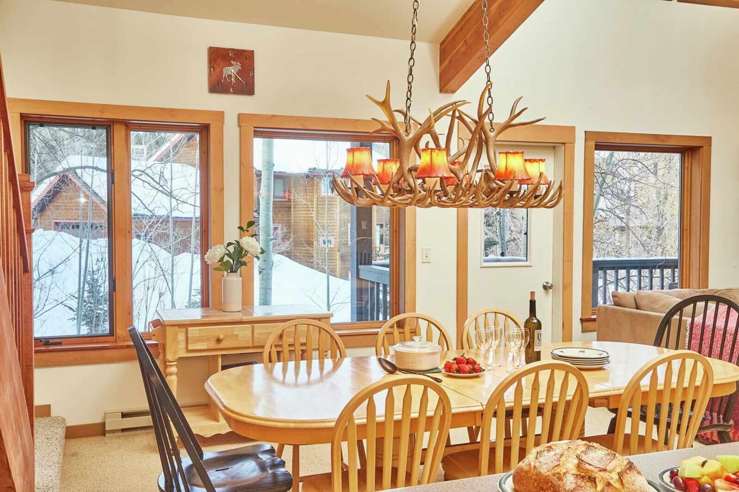 Rendezvous D4 - Dining Room