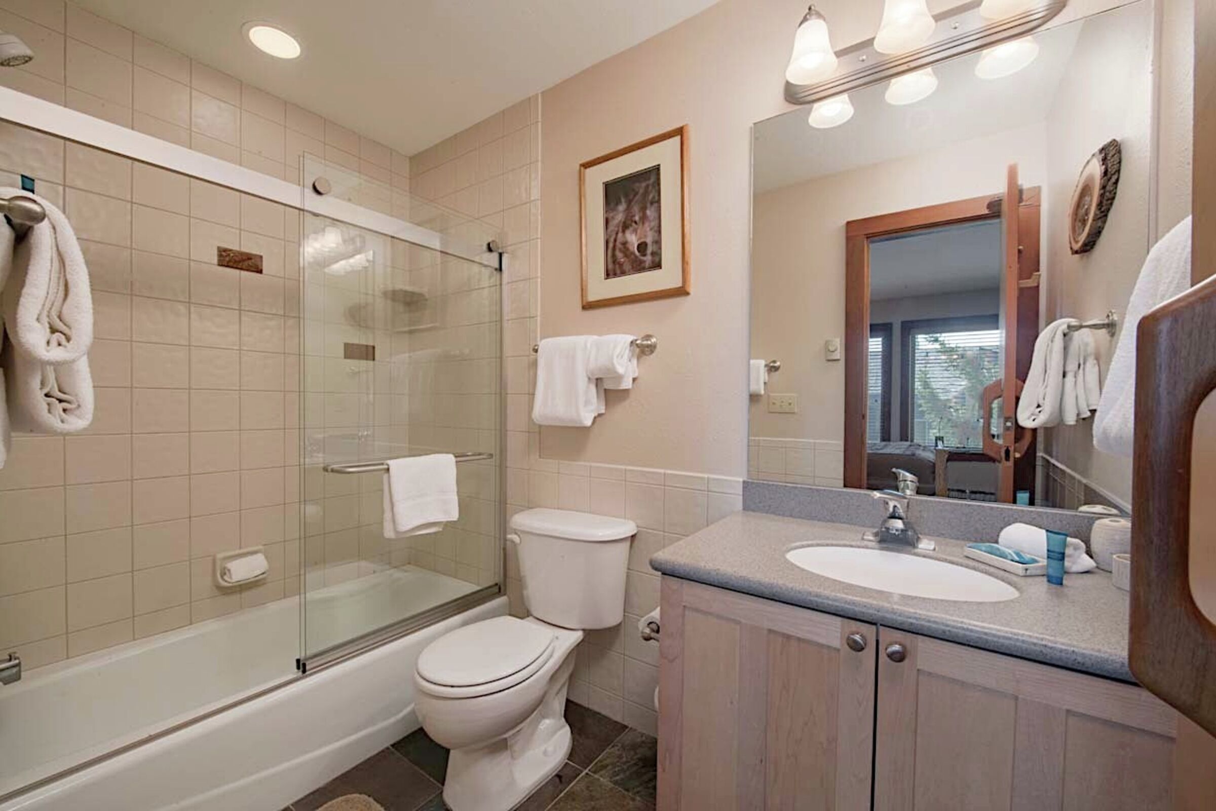Rendezvous C4 - Master Ensuite Bathroom