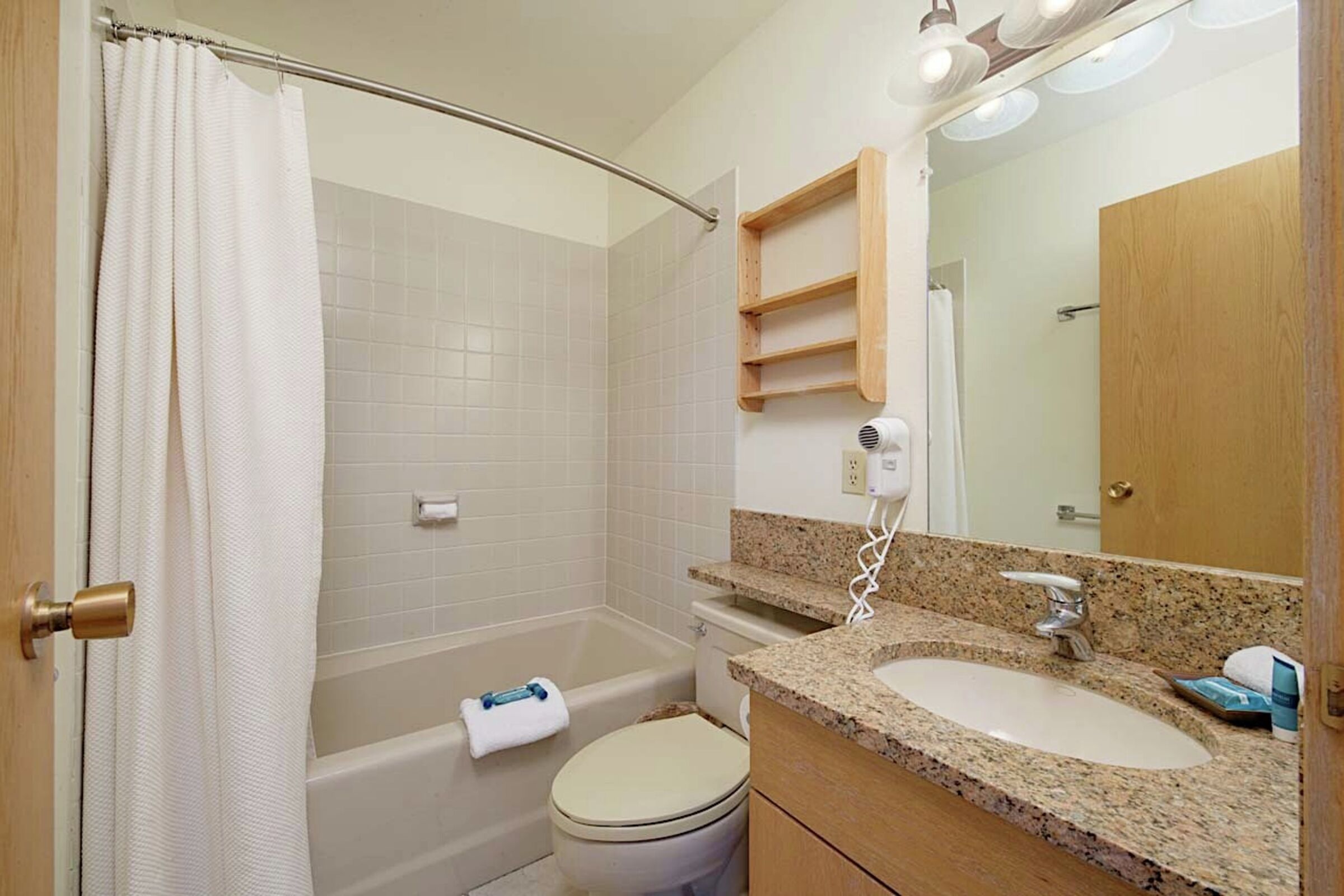 Windriver 1 - Master Ensuite Bathroom
