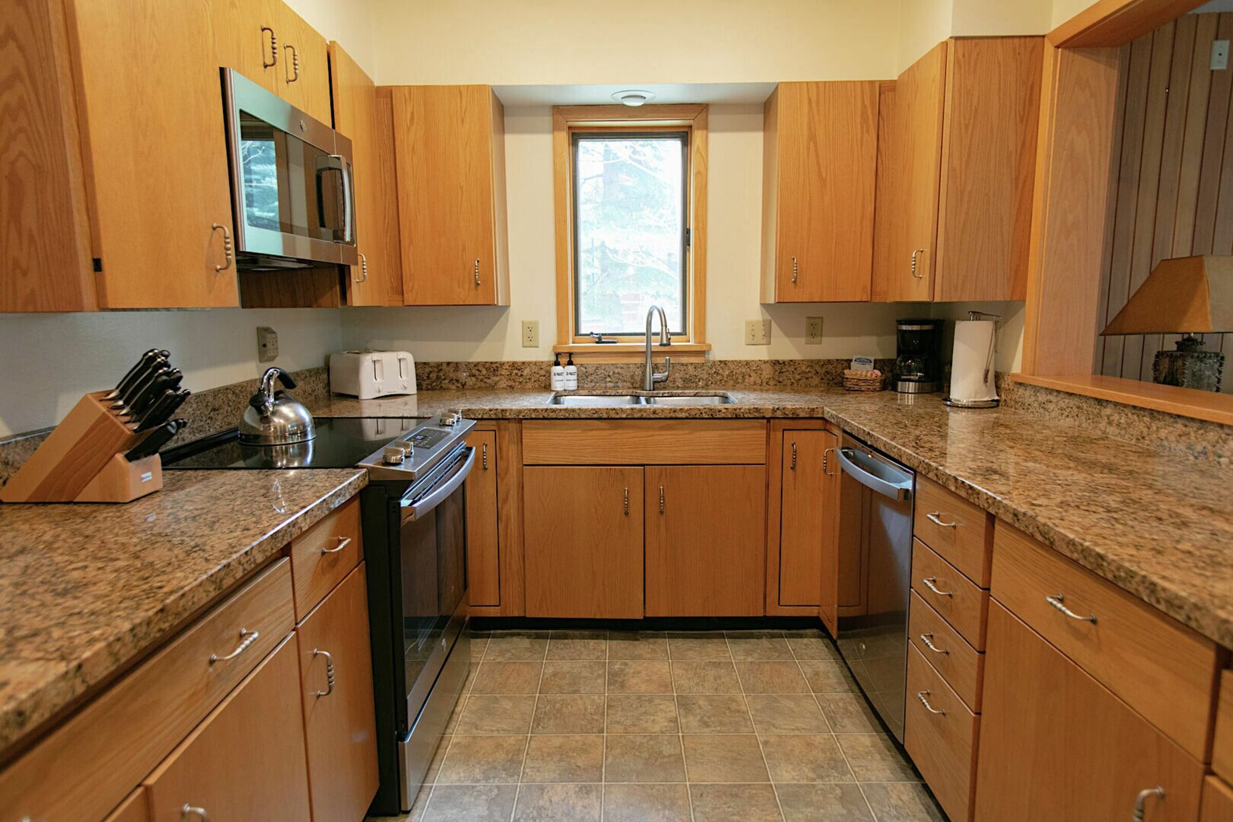 Windriver 1 - Kitchen