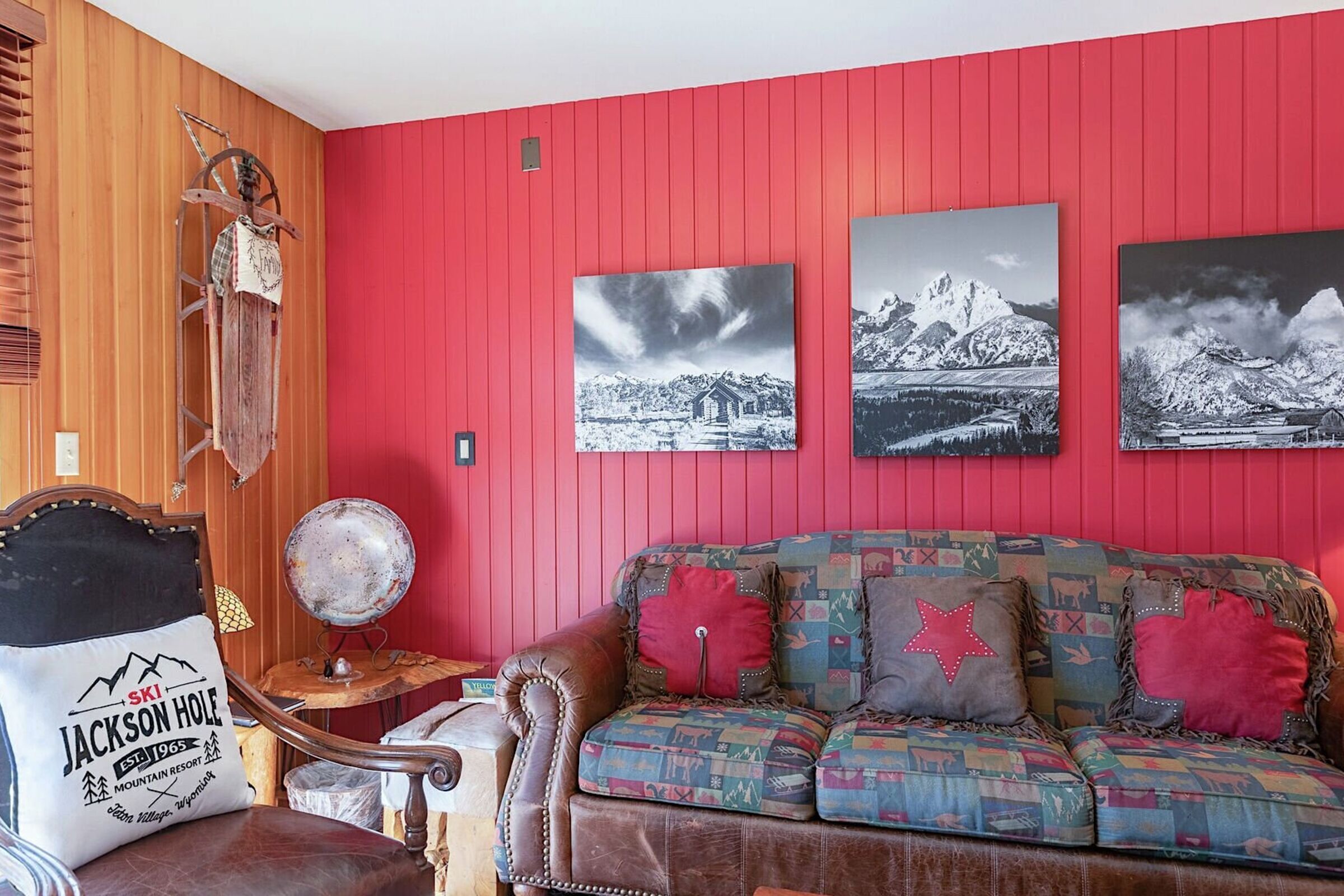 Windriver 12 - Living Room