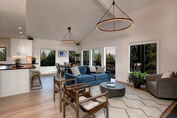 Living Area, Dining Area & Kitchen