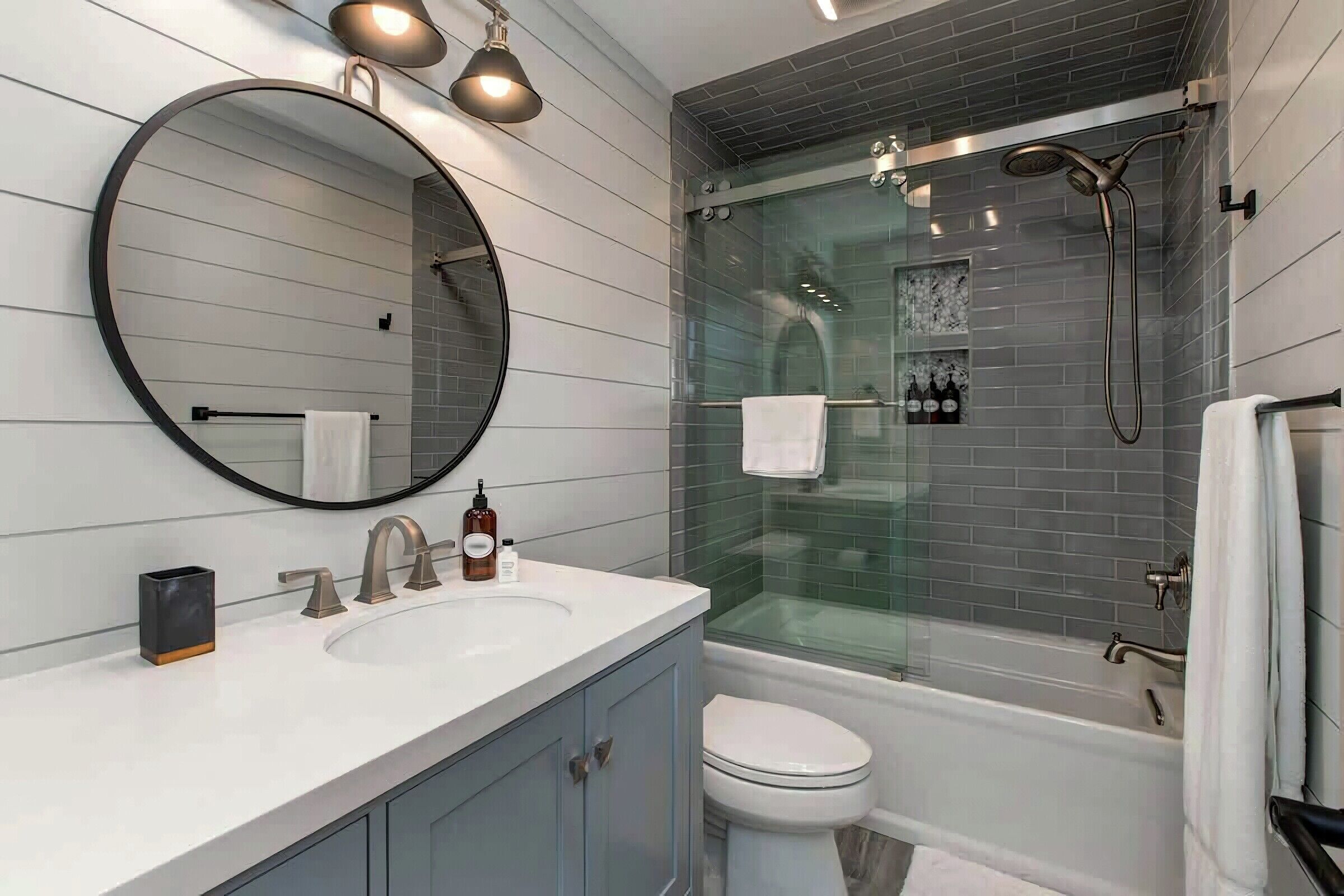 Teewinot D2 - Bathroom