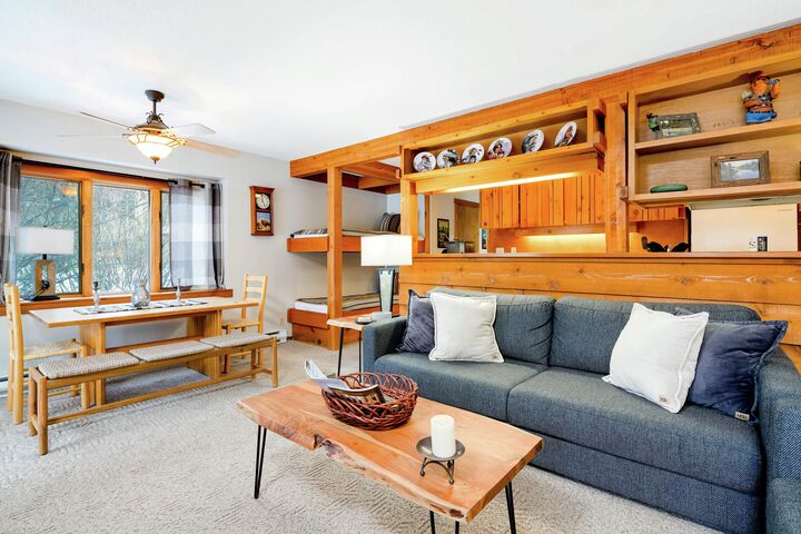 #3614 Winterberry - Living Area