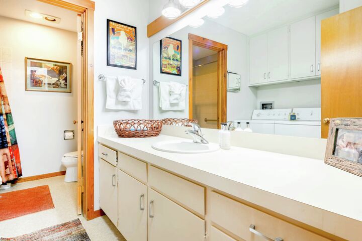#3614 Winterberry - Bathroom