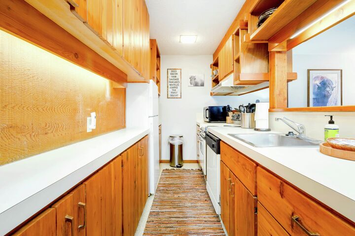 #3614 Winterberry - Kitchen